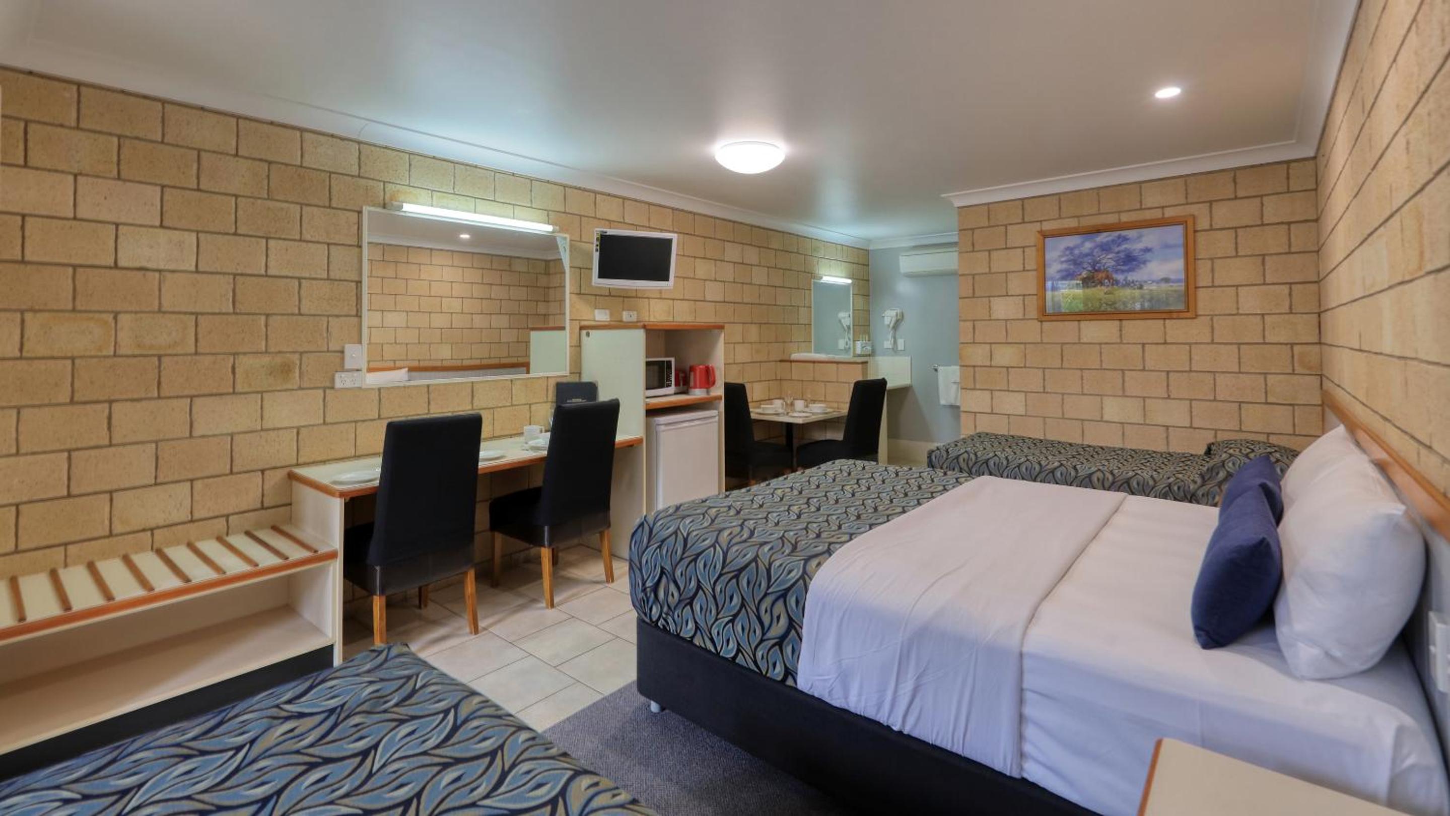 Jacaranda Country Motel