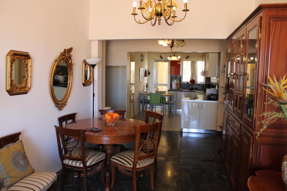 Xenia's apt in West Moat Chania photo 2