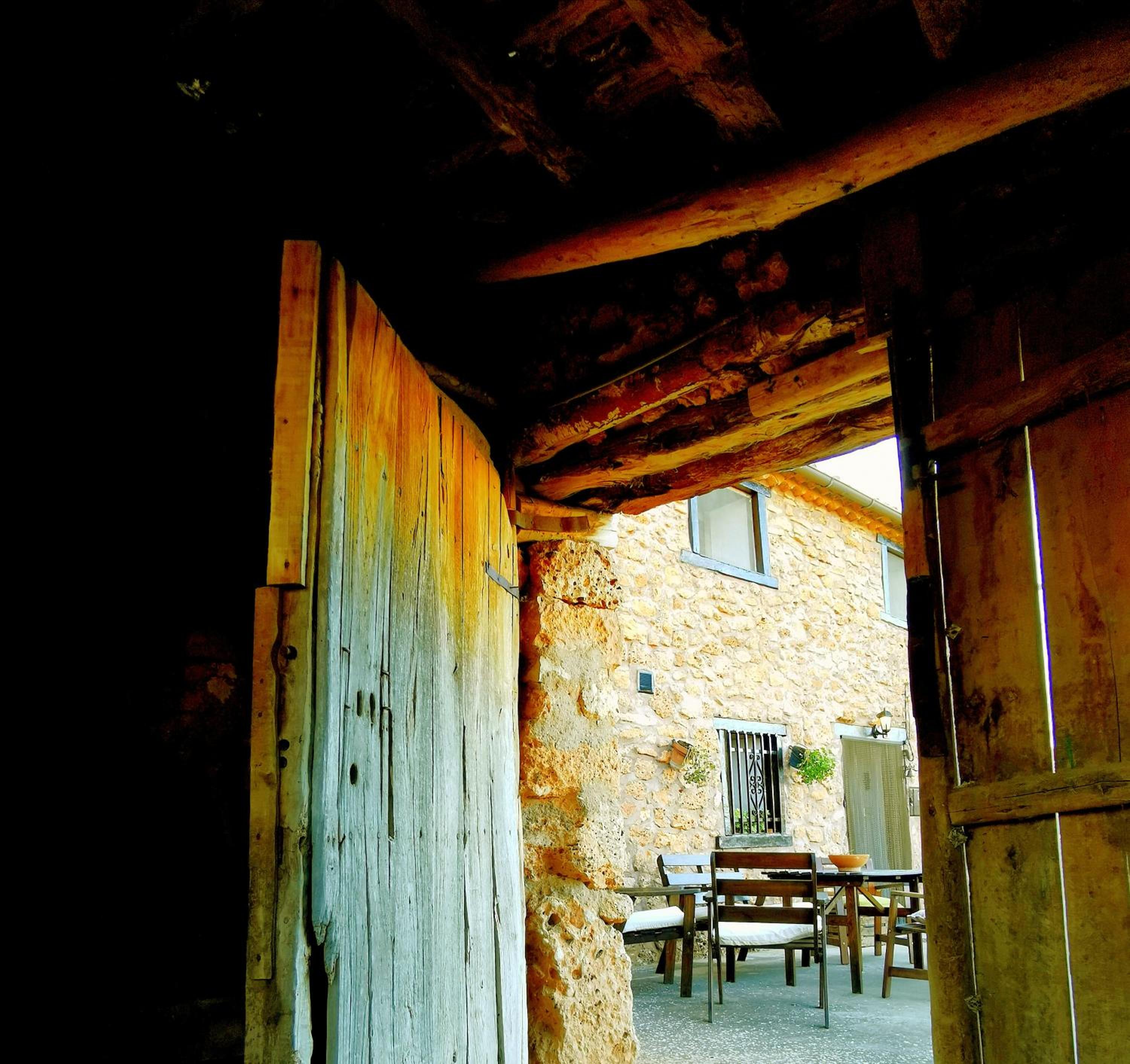 Photo 8