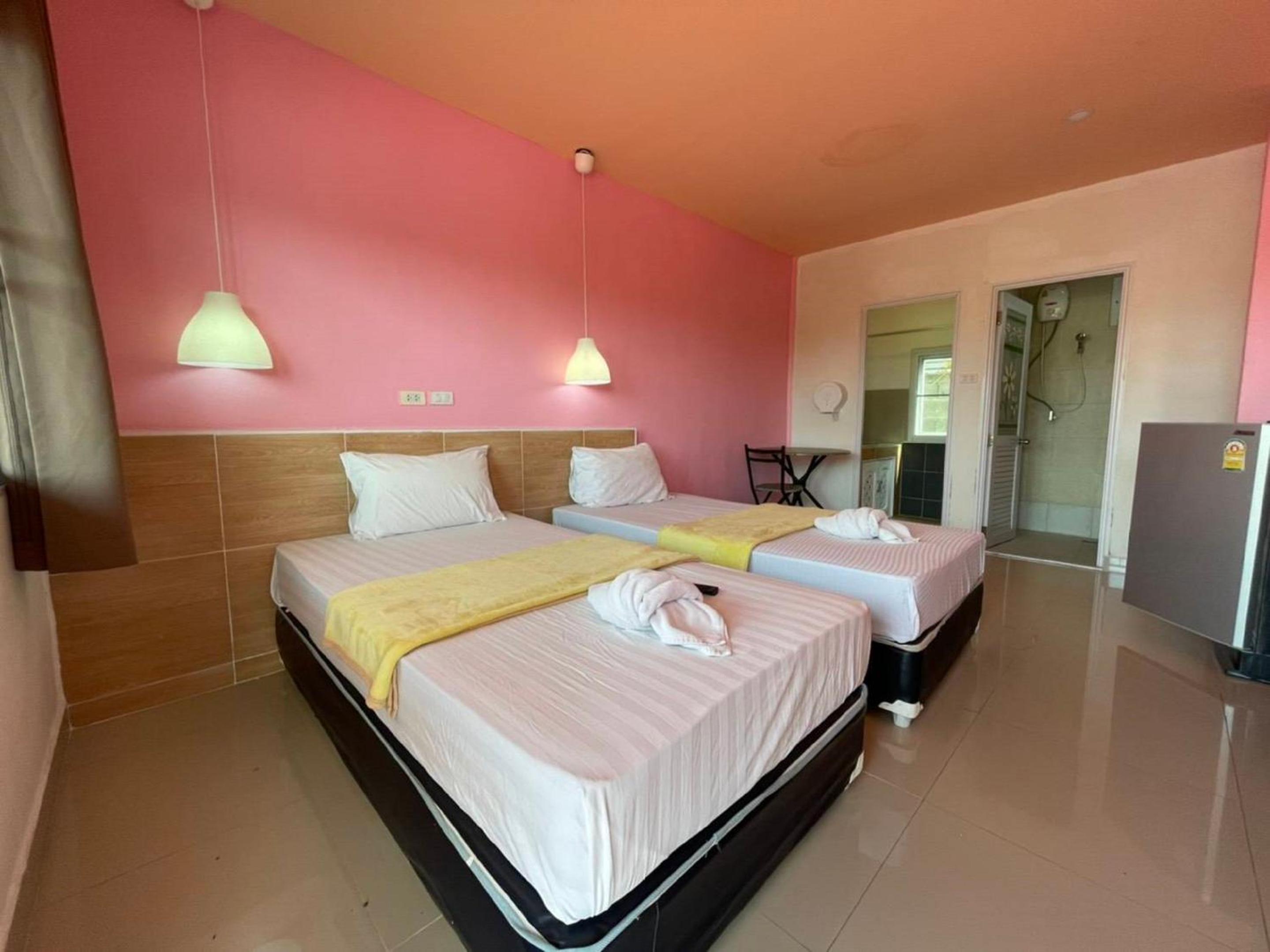 Baan Kaew Ruen Kwan