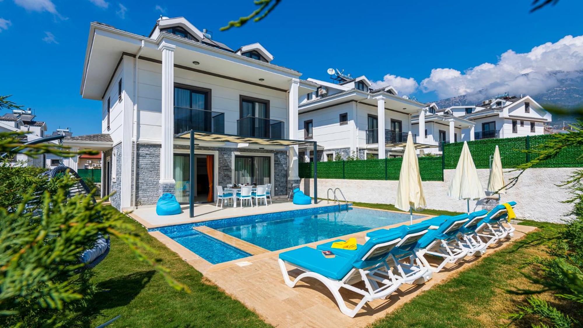 Hisar 1 - 4 Bedroom Holiday Villa in Hisarönü view 2