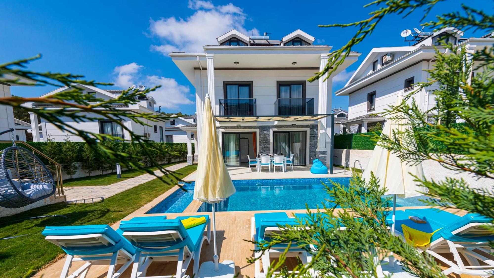 Hisar 1 - 4 Bedroom Holiday Villa in Hisarönü view 4