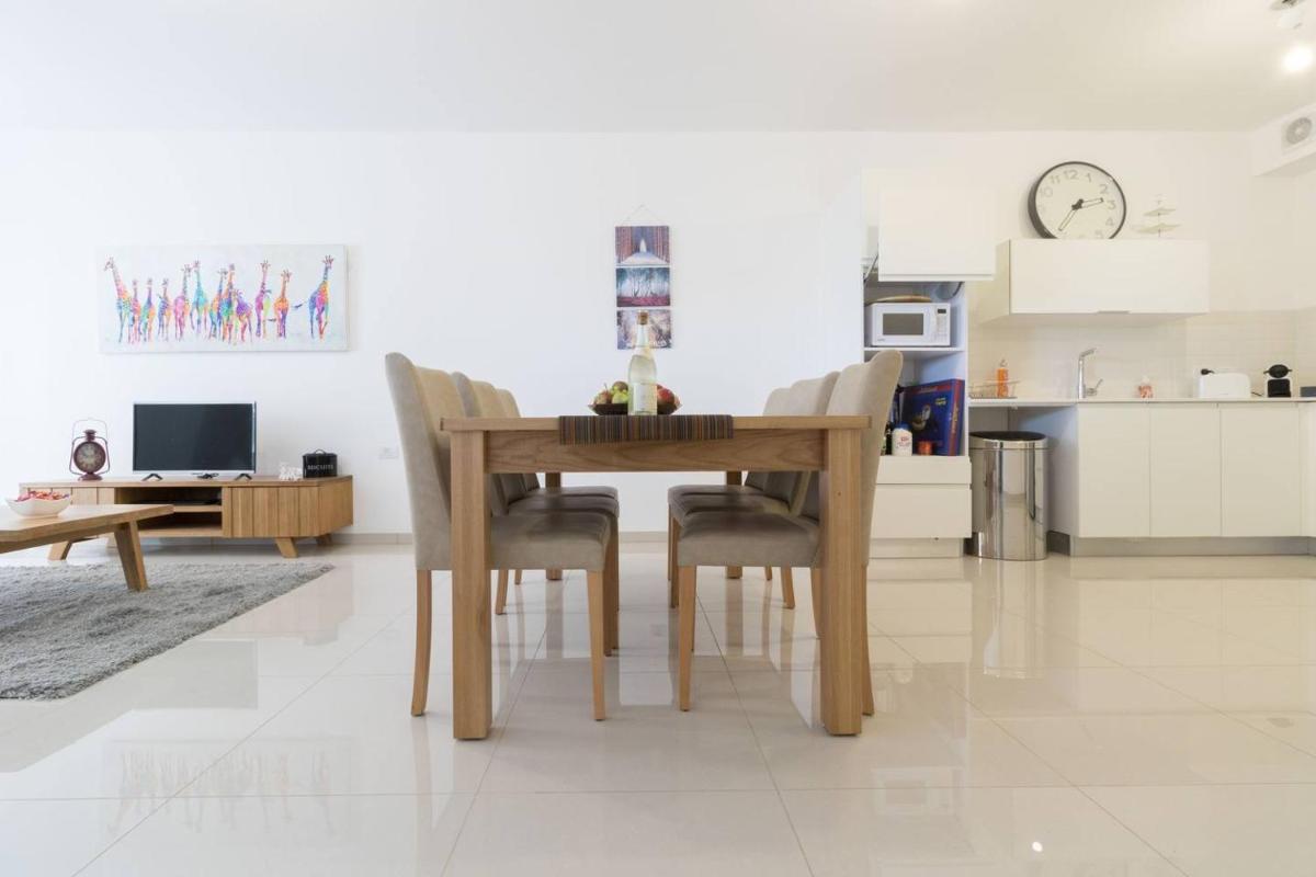 Stylish 2BR/Parking, View Over The Temple Mount view 4