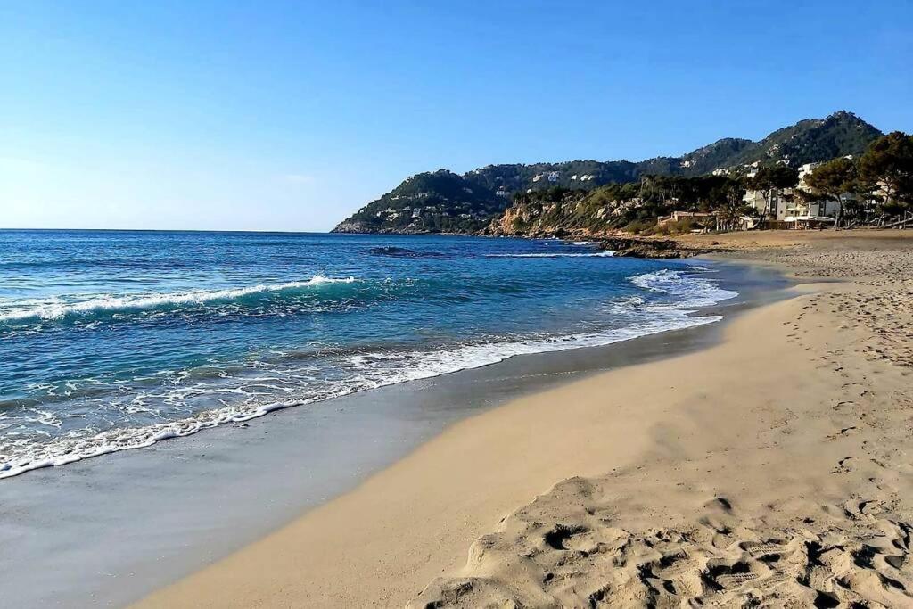 Beach apartment Cala Torta pool & terrace Cañamel view 5