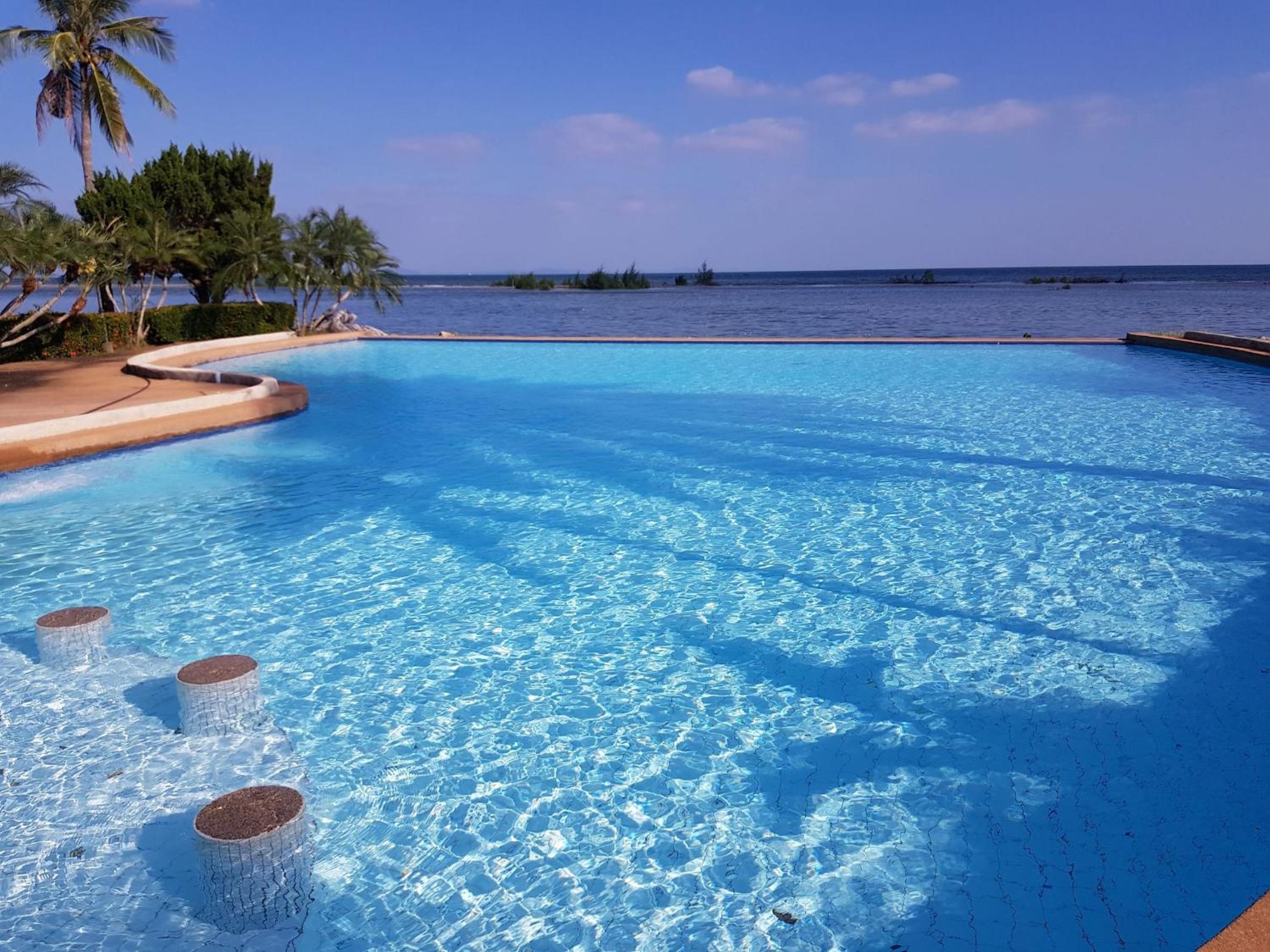 F16 Rock Garden Beach Resort Rayong view 3