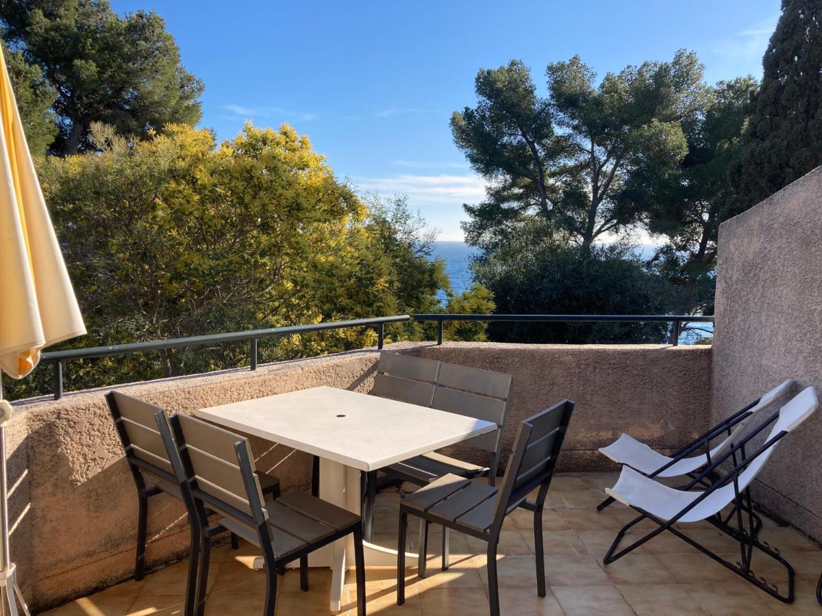 outdoor BBQ area