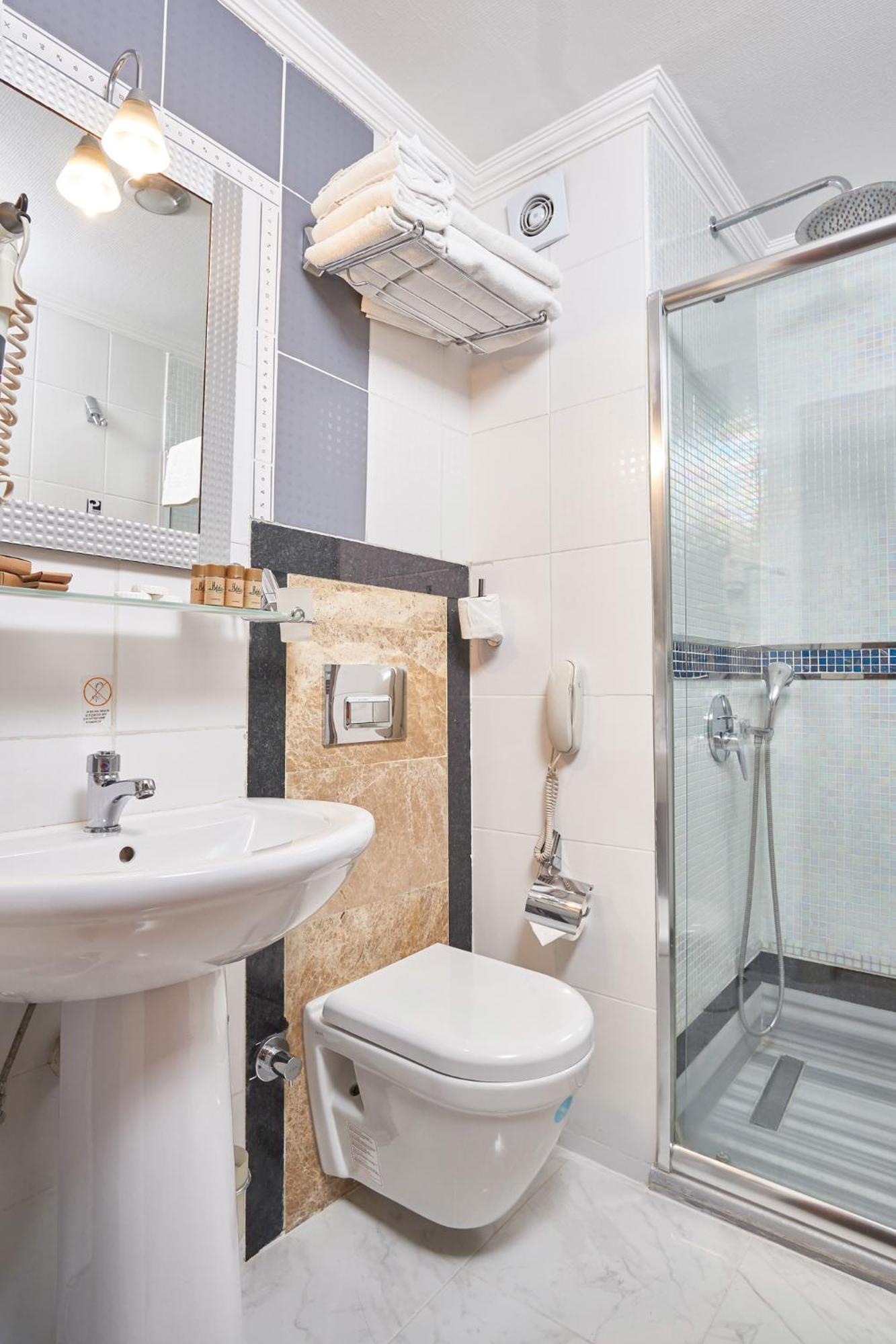 Amber Hotel & Spa photo 3