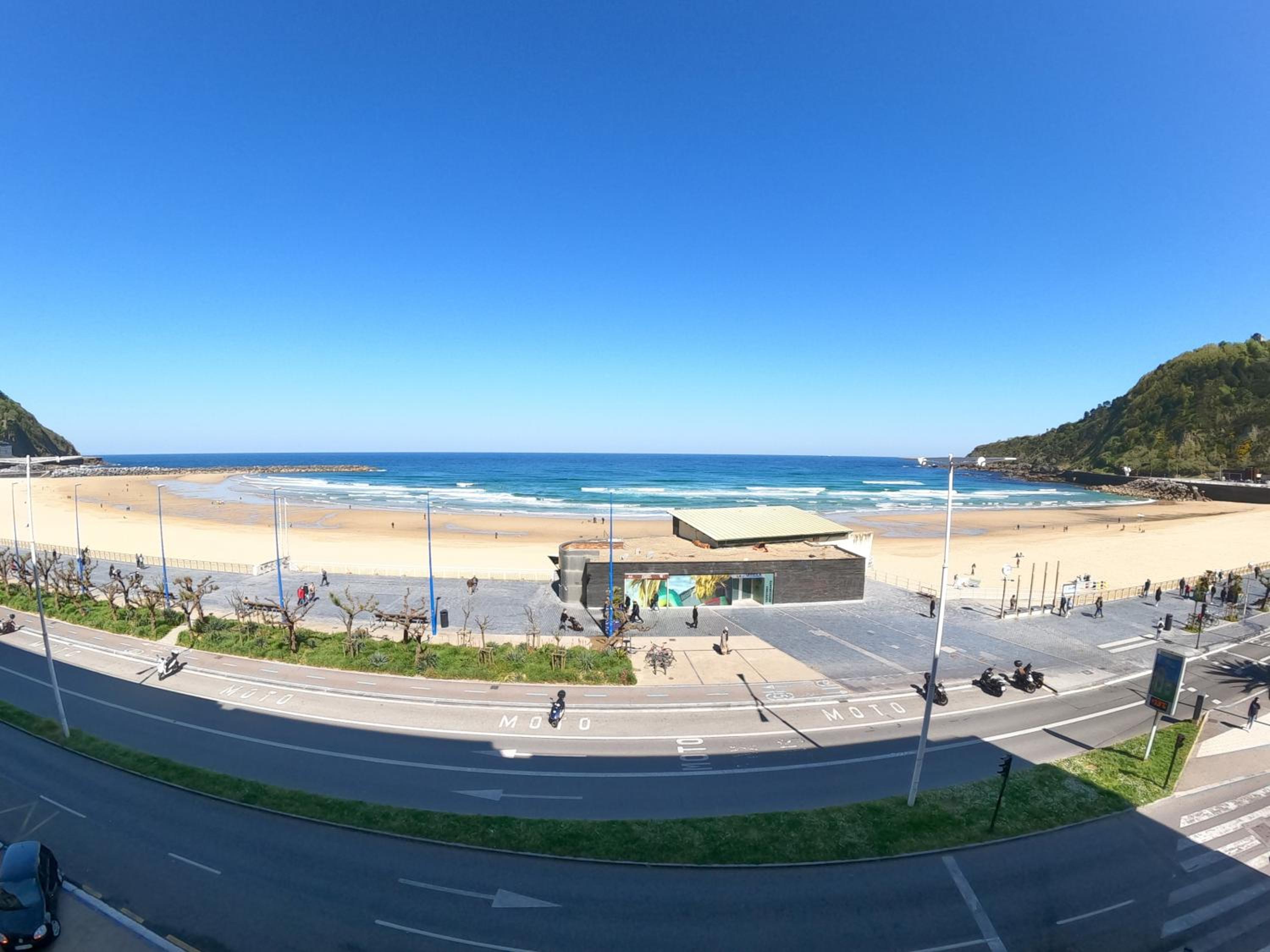 Colon Zurriola IB Apartments photo 5