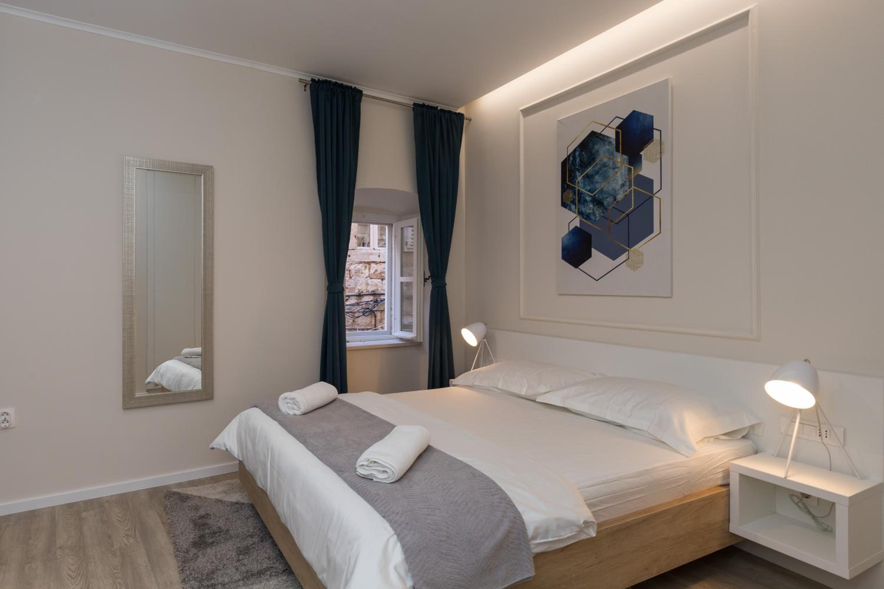 Apartments Urbis