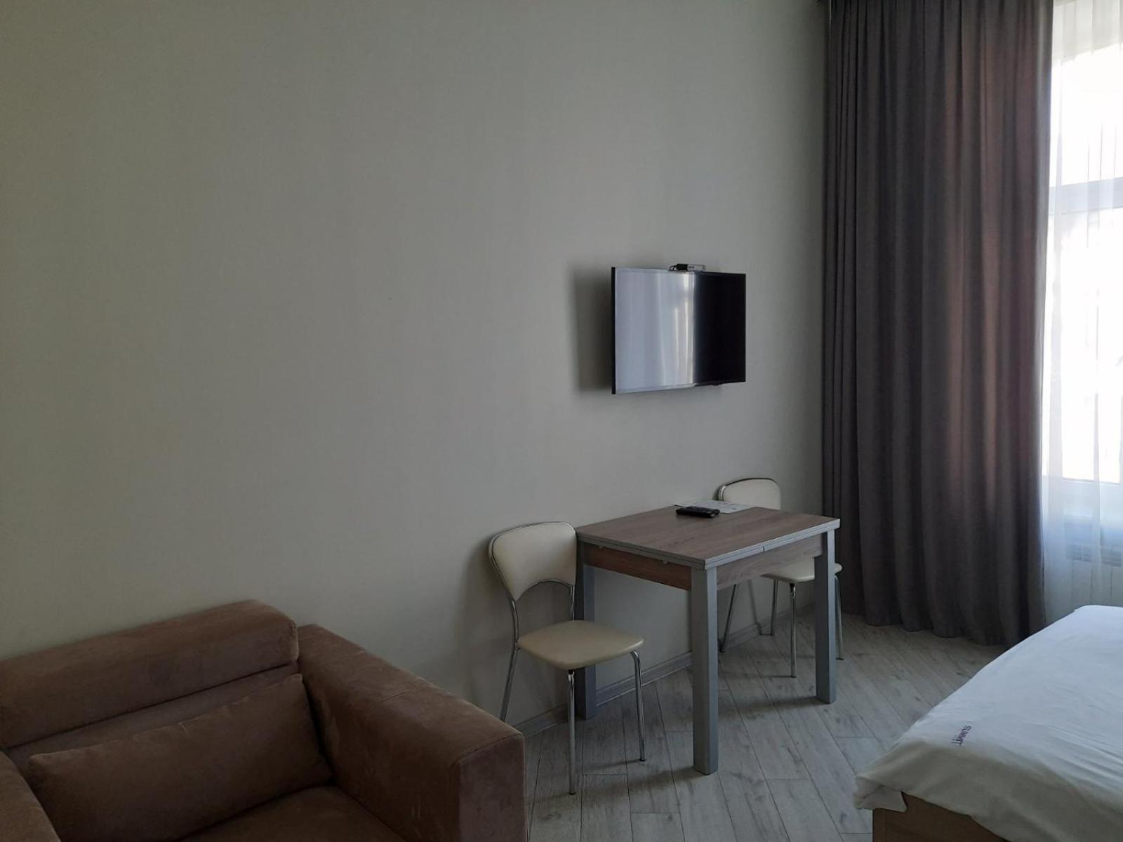 Summit Apartments