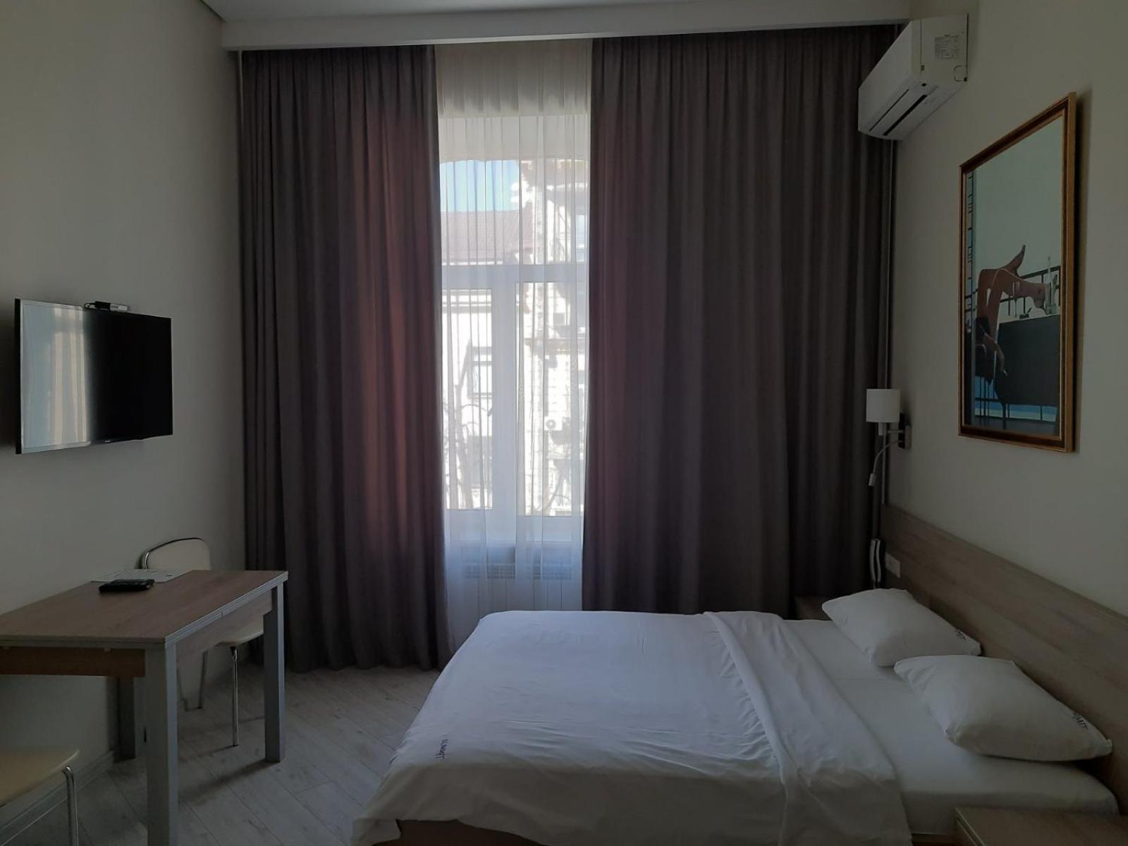 Summit Apartments