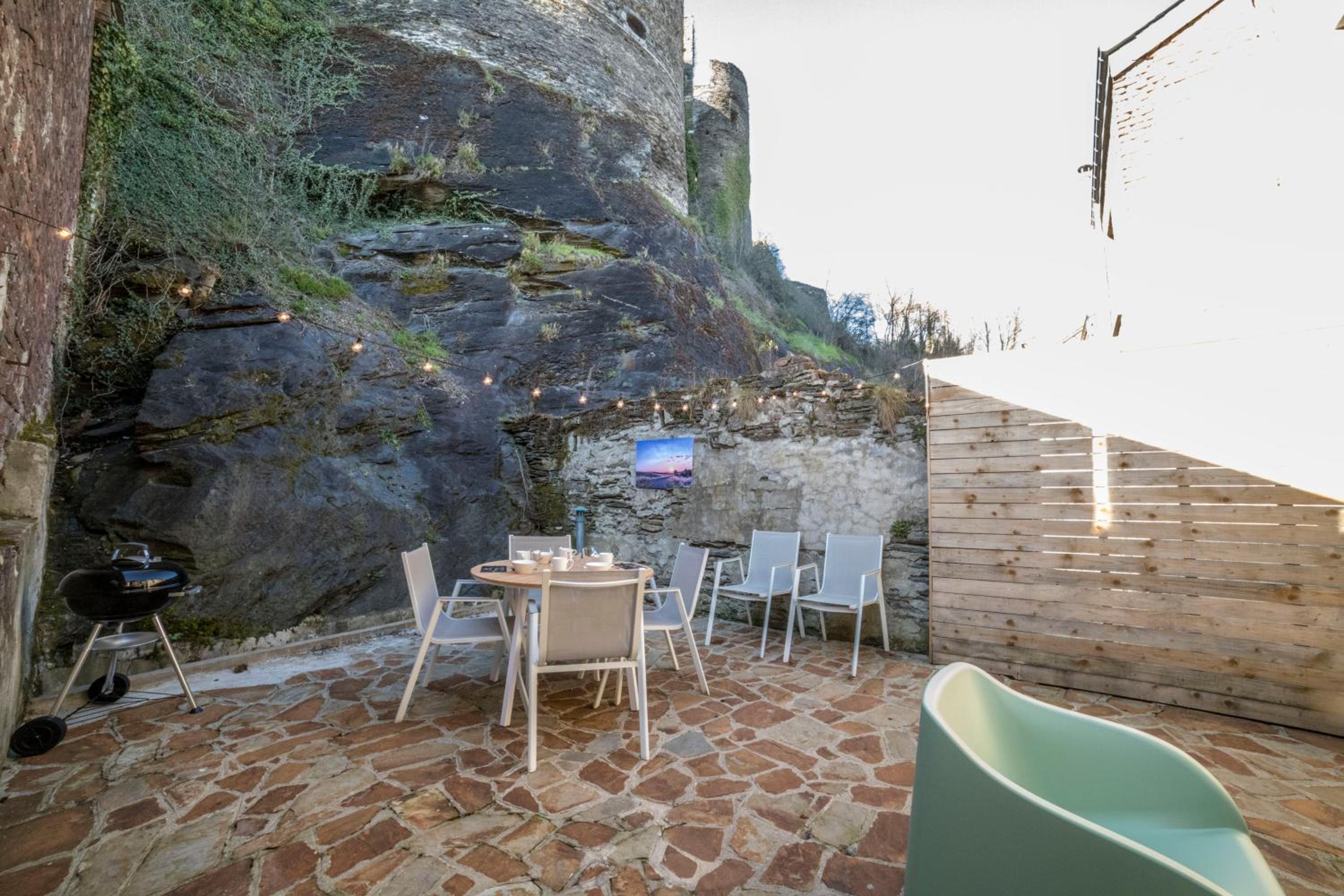 La Roche ô Tour! - Gîte citadin