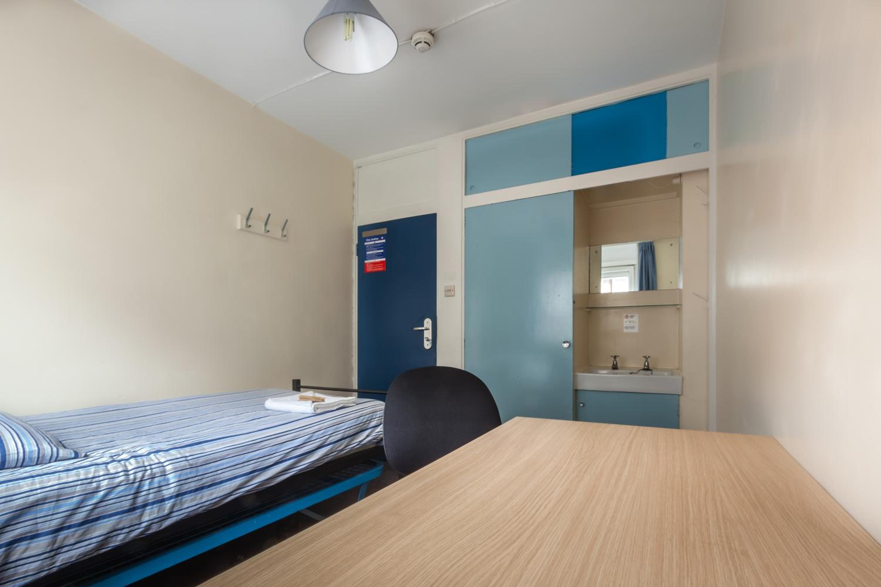 LSE Carr-Saunders Hall