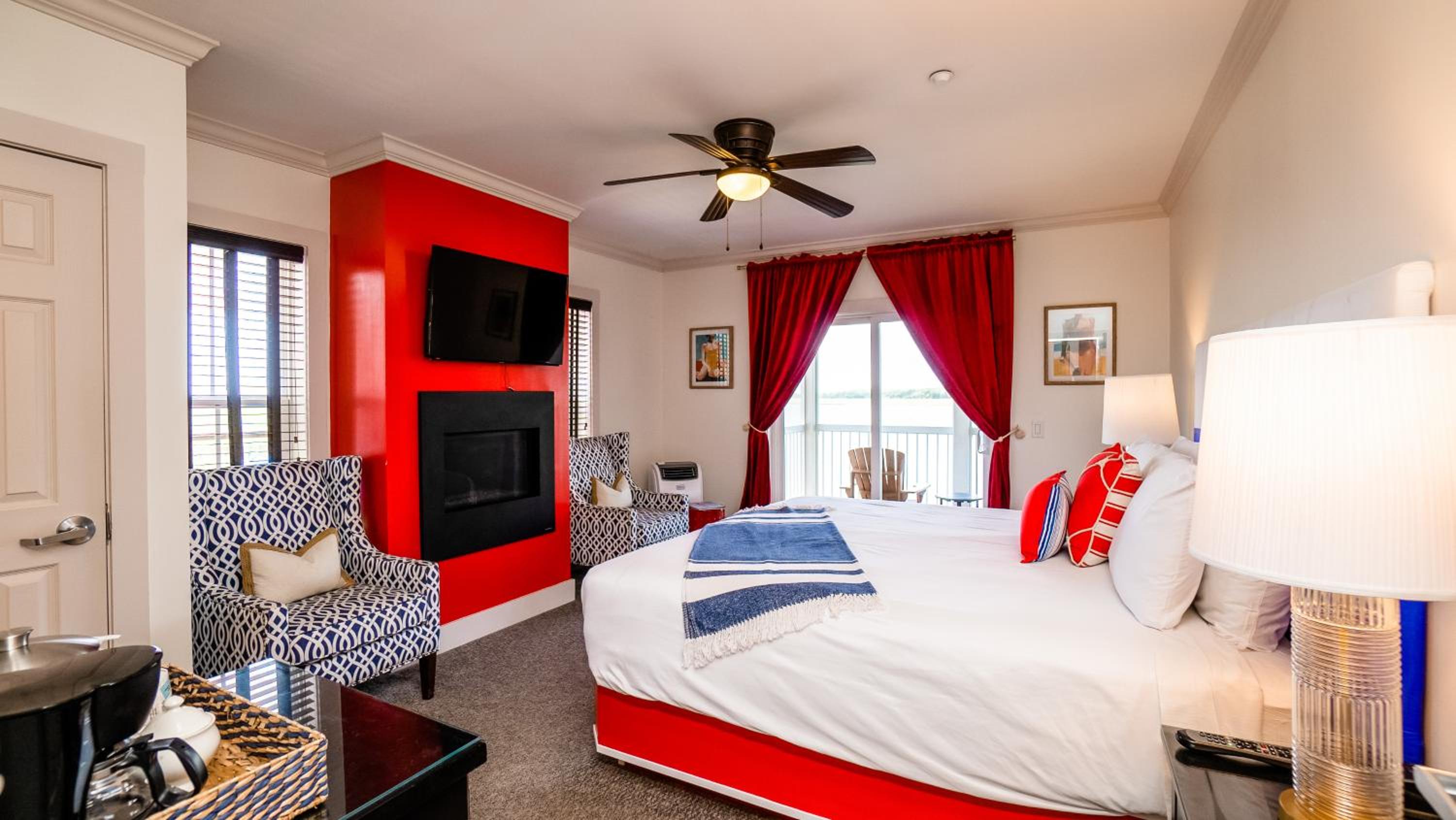 Charleston Vacations - Regatta Inn - Adults Only - Property Image 5
