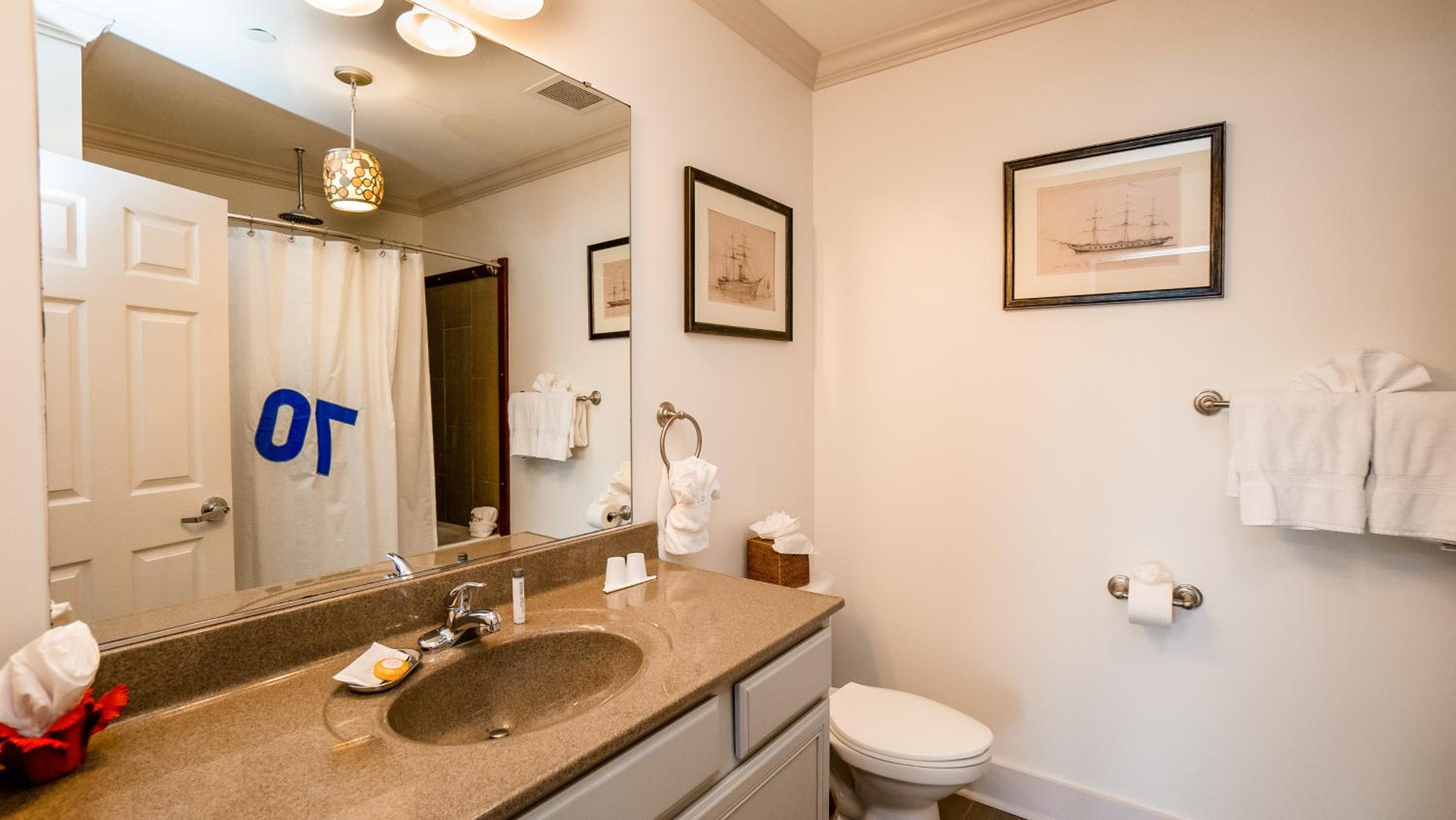 Charleston Vacations - Regatta Inn - Adults Only - Property Image 4