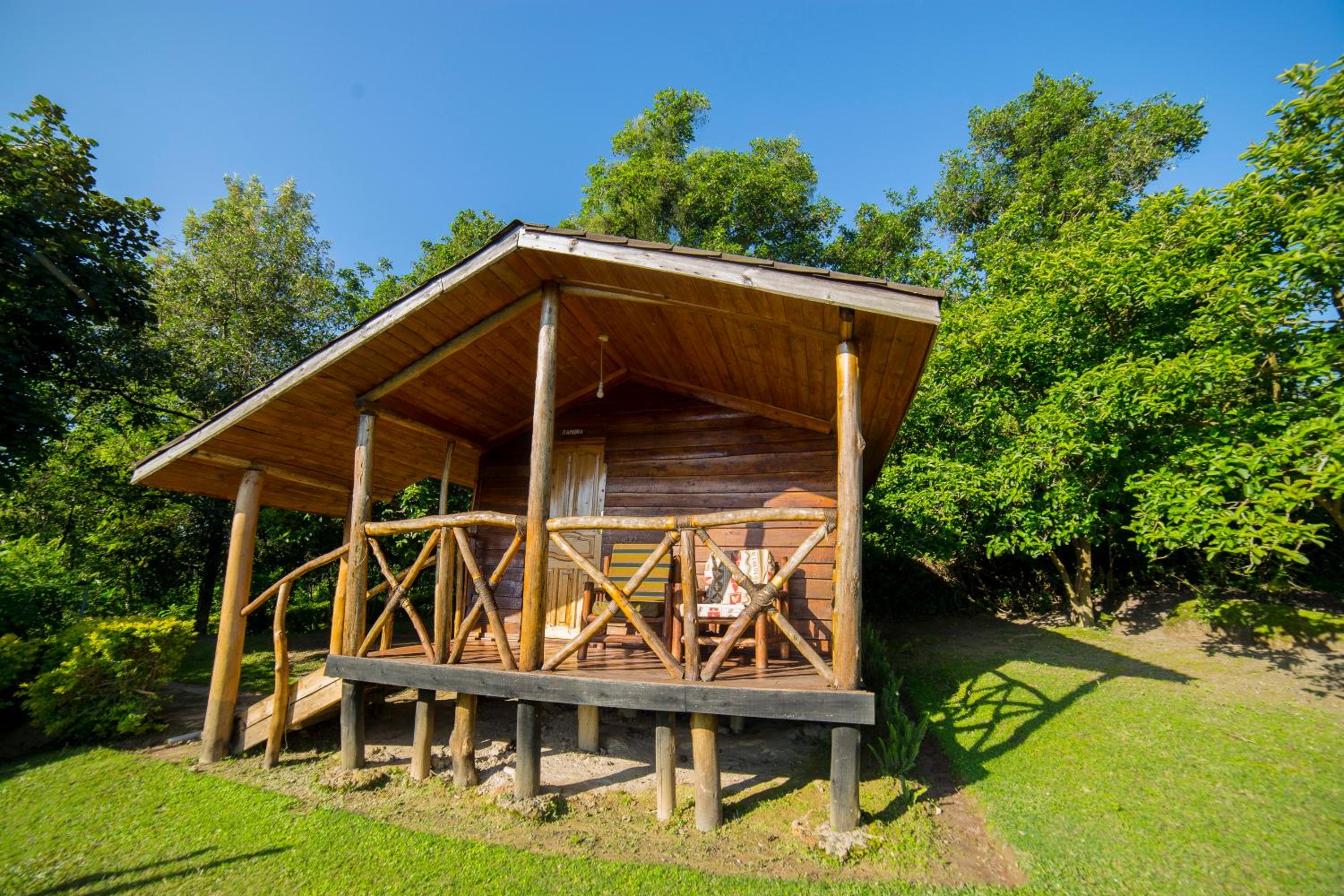 Lake Bunyonyi Eco Resort