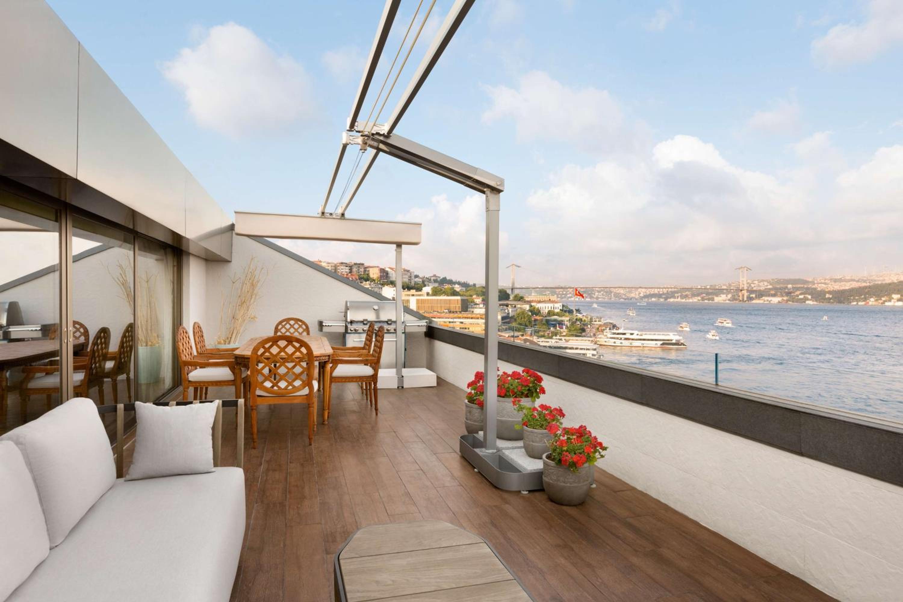 Shangri-La Bosphorus, Istanbul - Image 20