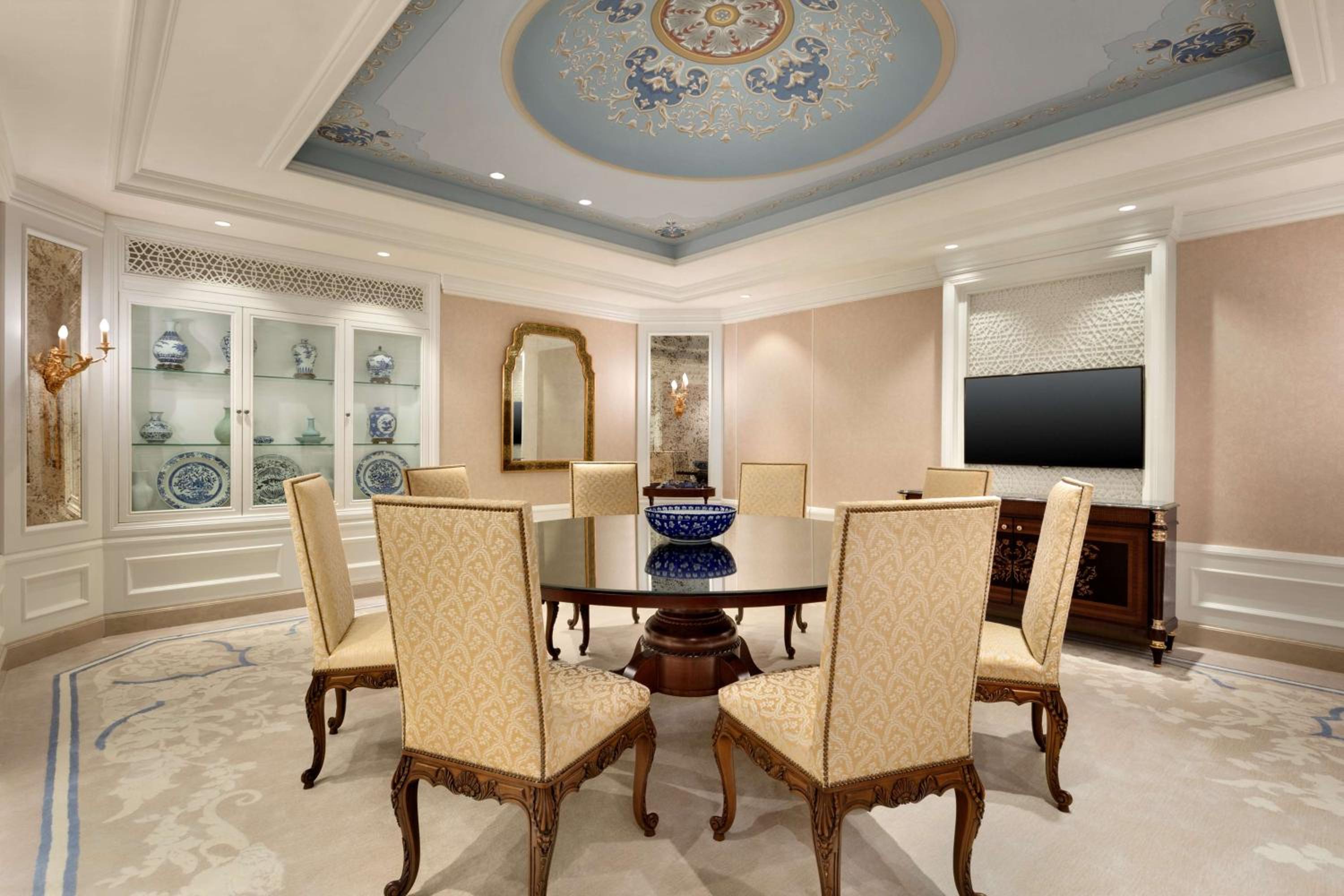 Shangri-La Bosphorus, Istanbul - Image 21