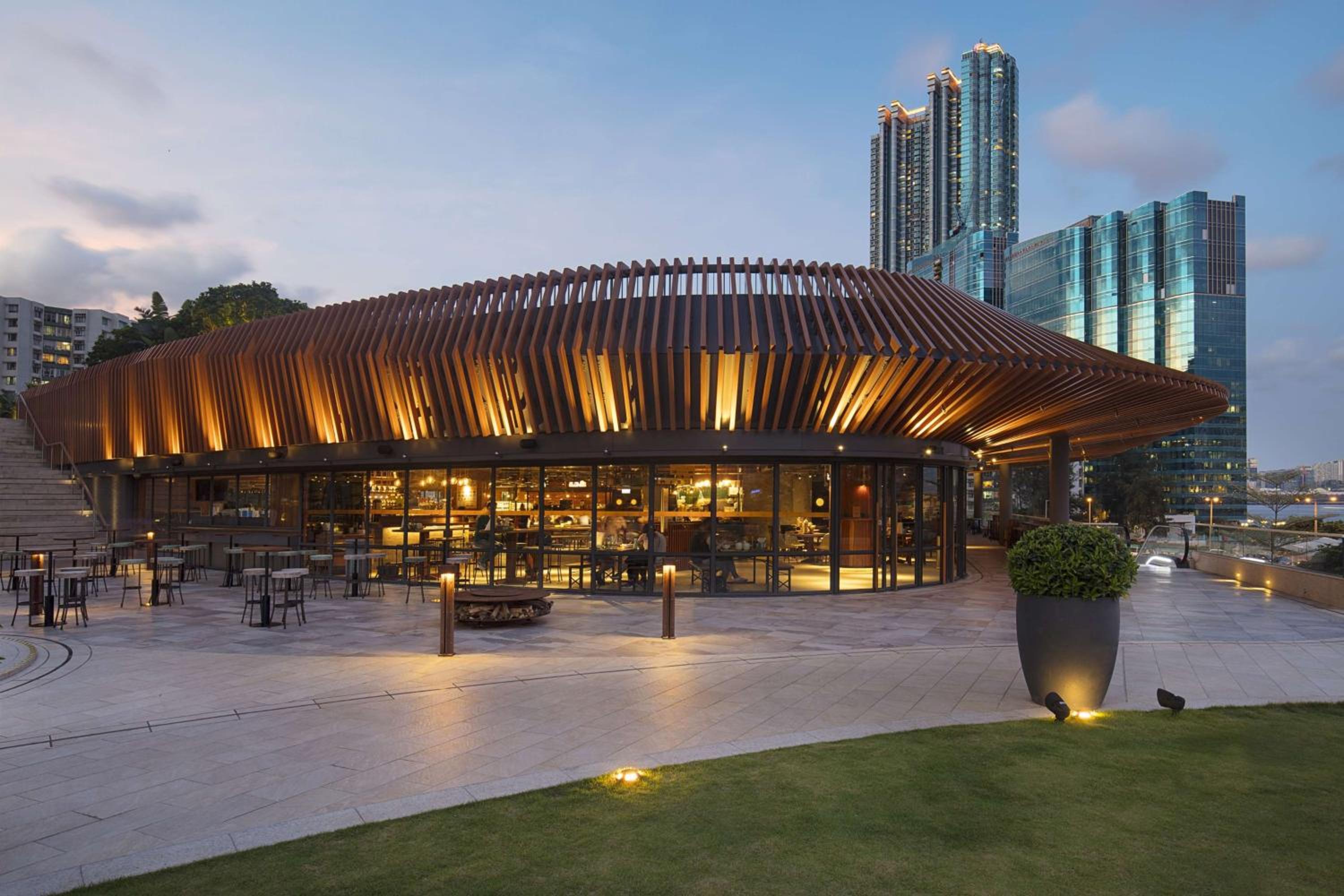 Kerry Hotel Hong Kong by Shangri-la