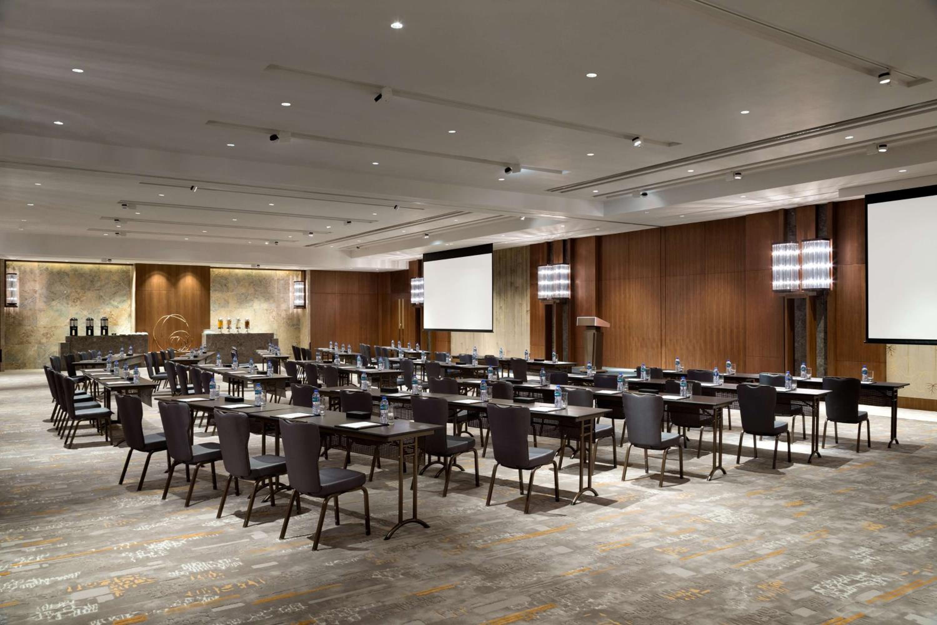 Kerry Hotel Hong Kong by Shangri-la
