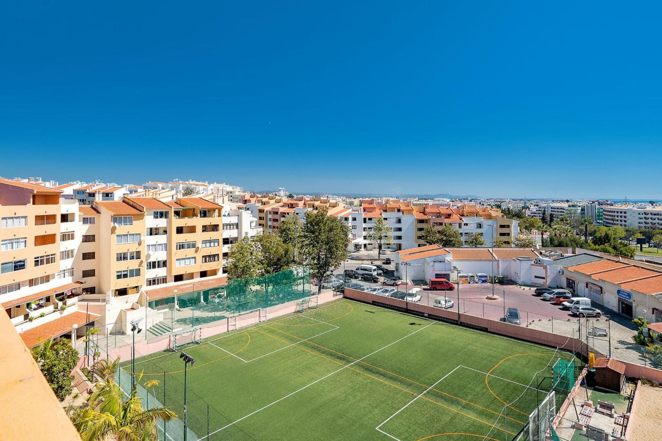 LovelyStay - Bela Vista 3BDR Duplex Penthouse with Pool view 2