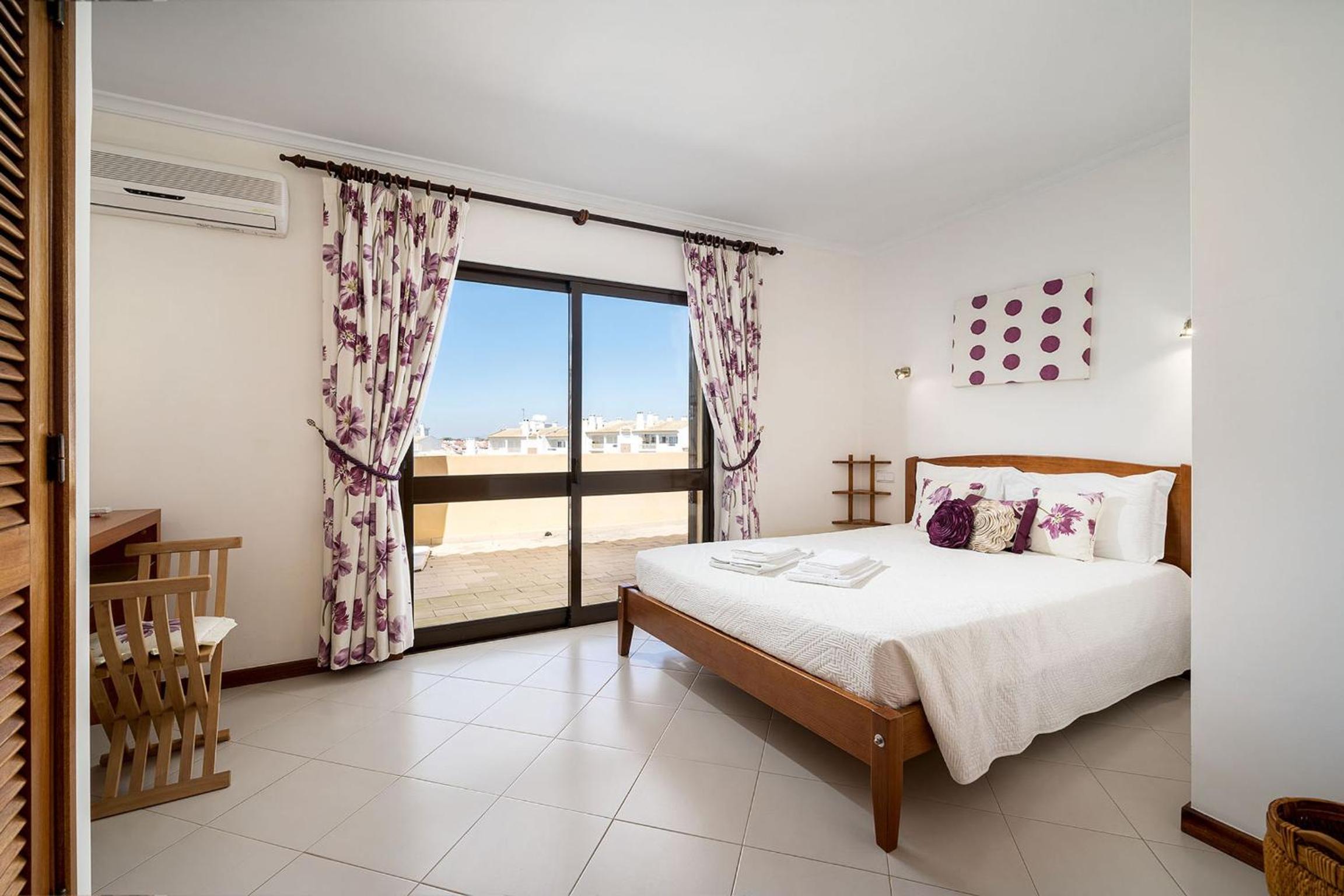 LovelyStay - Bela Vista 3BDR Duplex Penthouse with Pool view 5