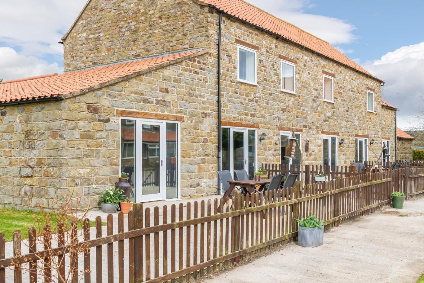 The Grainary Cottages
