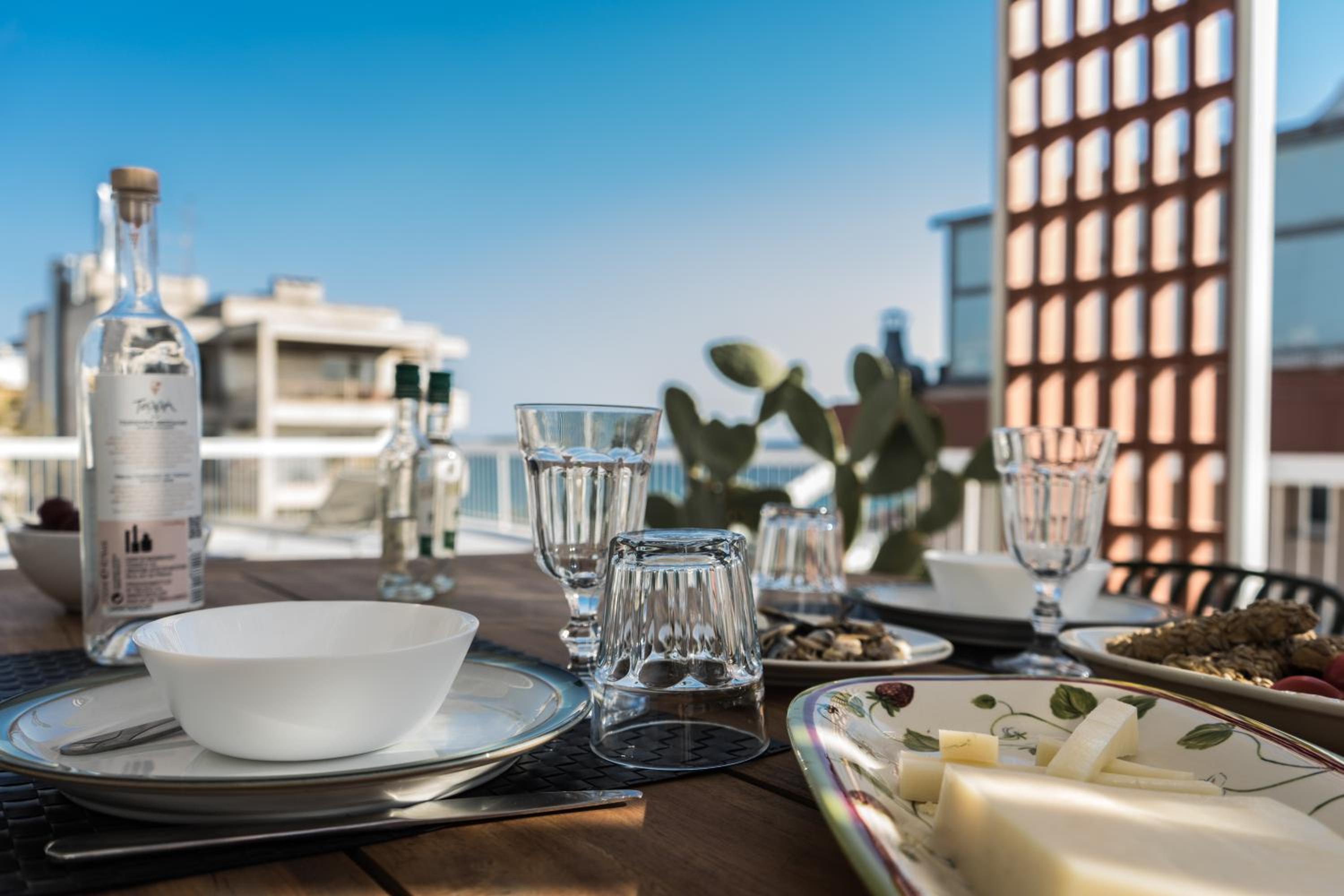 Sea View Beach Penthouse - Athens Coast