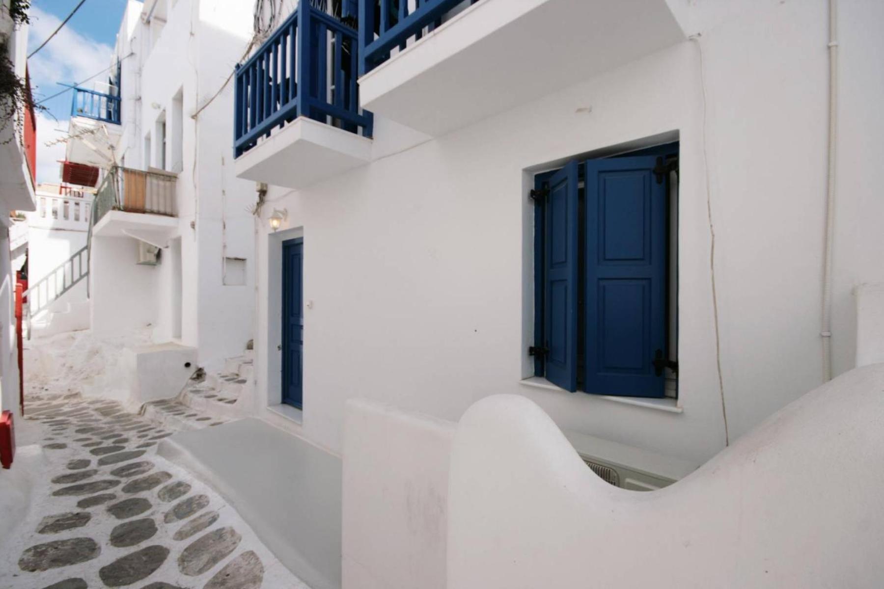 Ground floor Apartment in Mykonos Town view 2