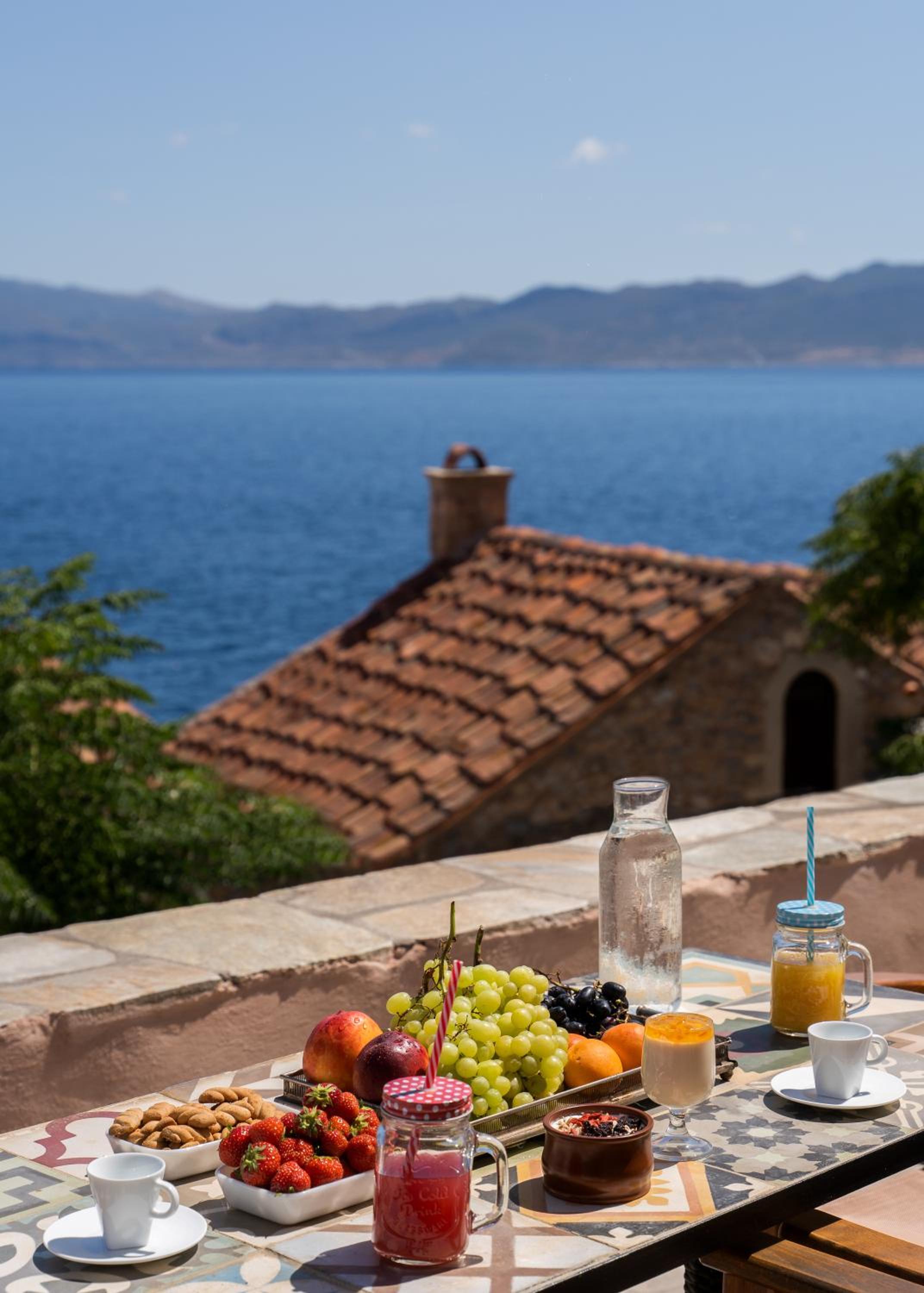 Myrsini's Castle House - Comfortable Residence with Large Balcony & Sea View photo 4