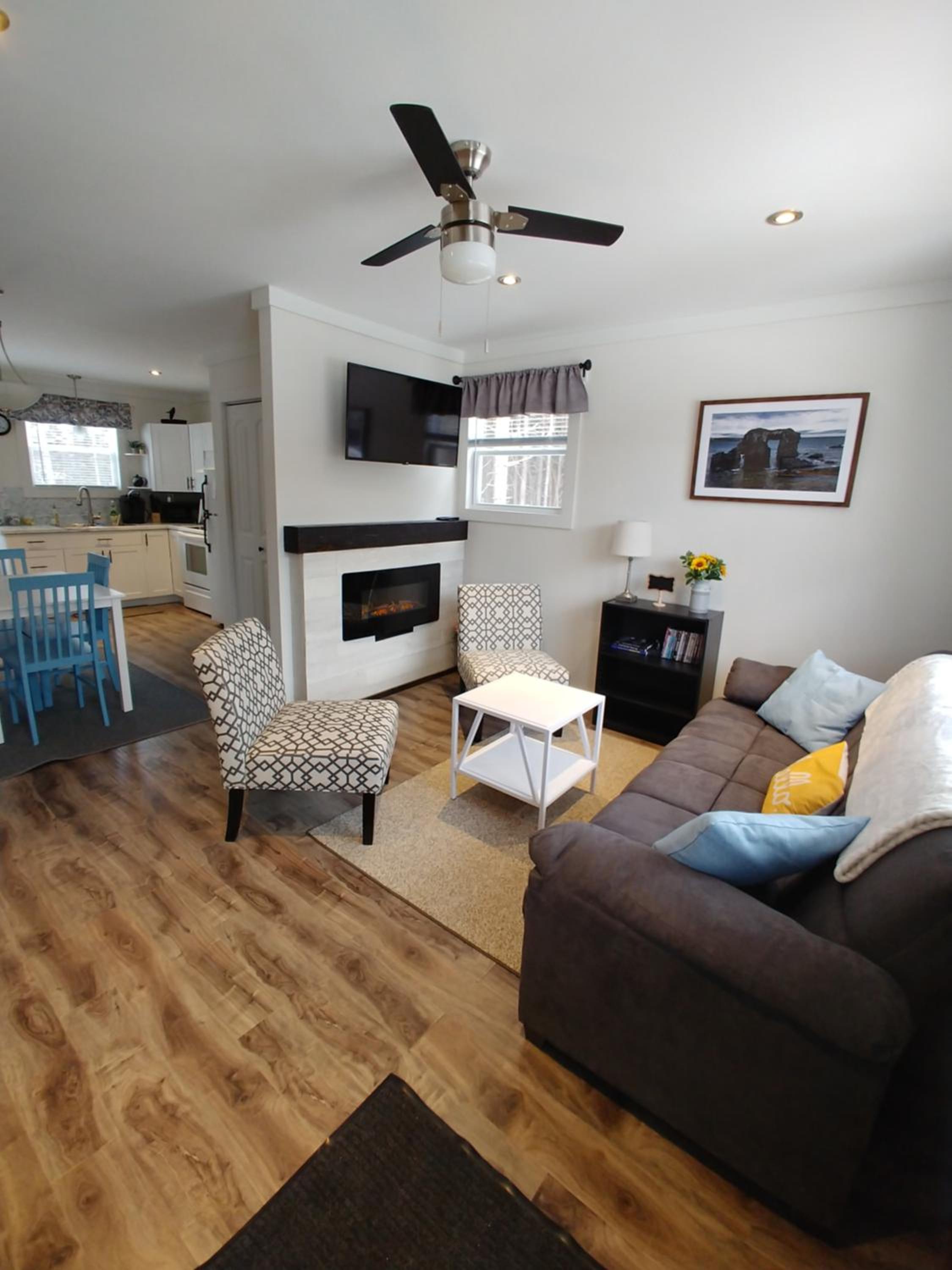 Lavenia Rose Cottages , Harbour Mist