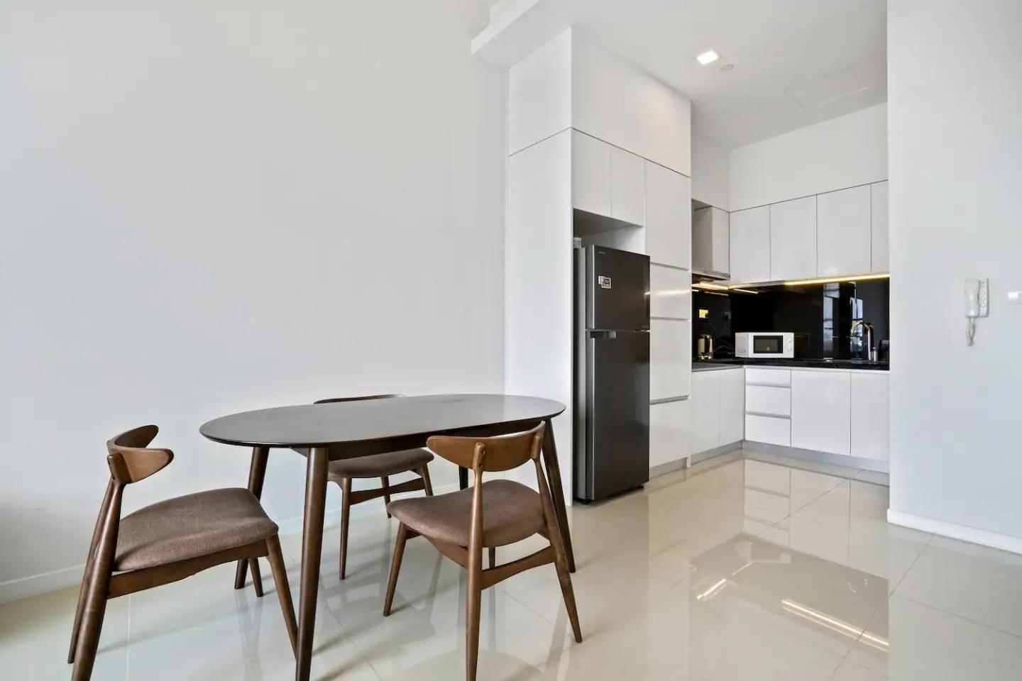 Deluxe Next to Paradigm Mall & New World Hotel photo 3