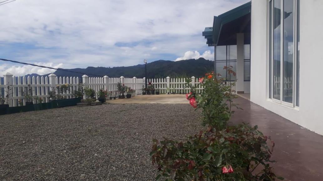 Villa sierra sky view 4