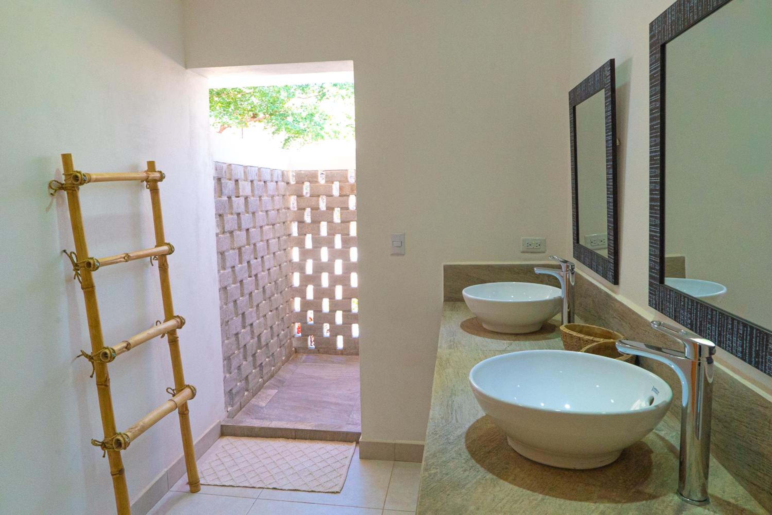 Casa Crucero Verde , 5mn walk to the Tamarindo beach and town