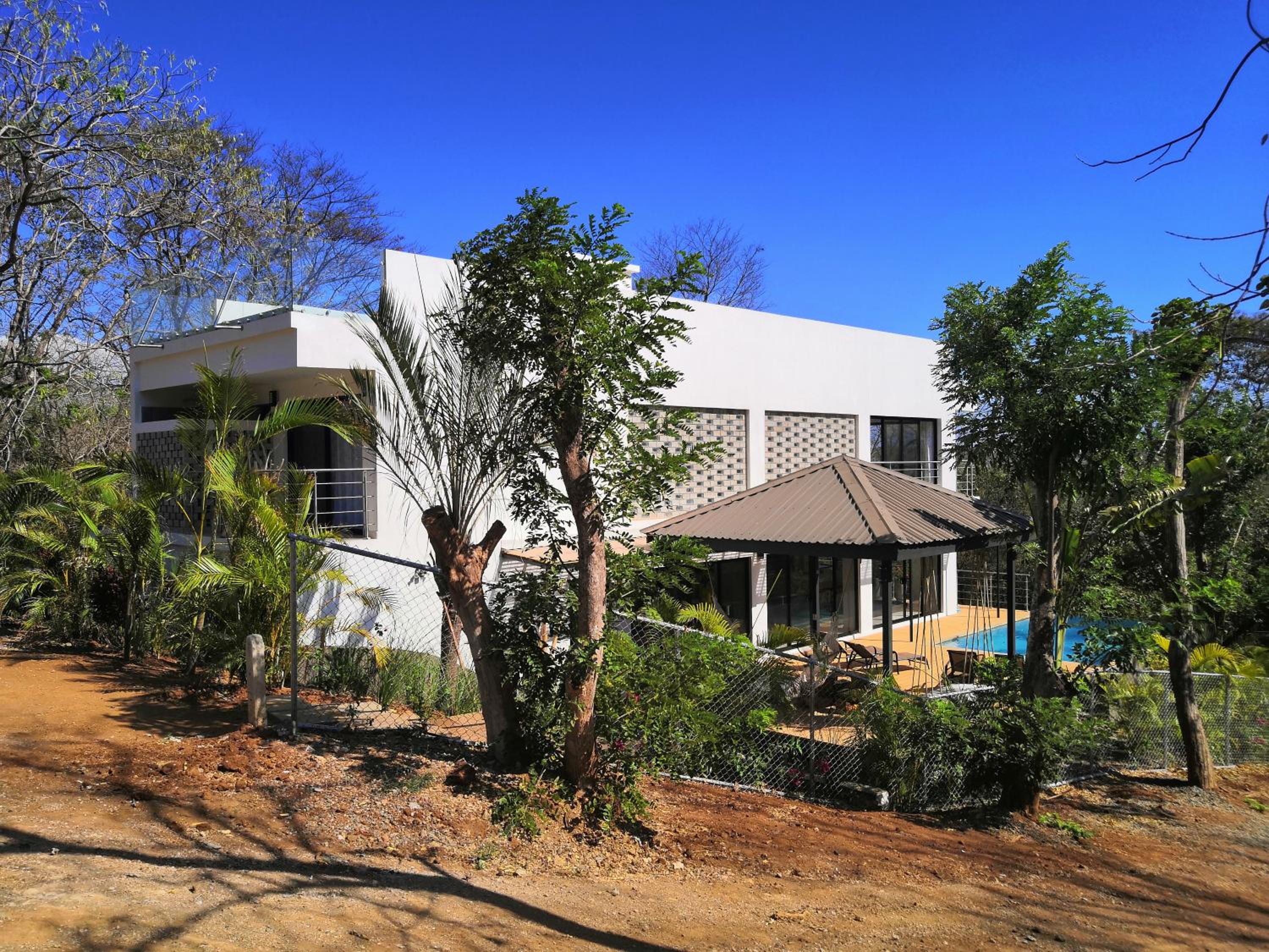 Casa Crucero Verde , 5mn walk to the Tamarindo beach and town