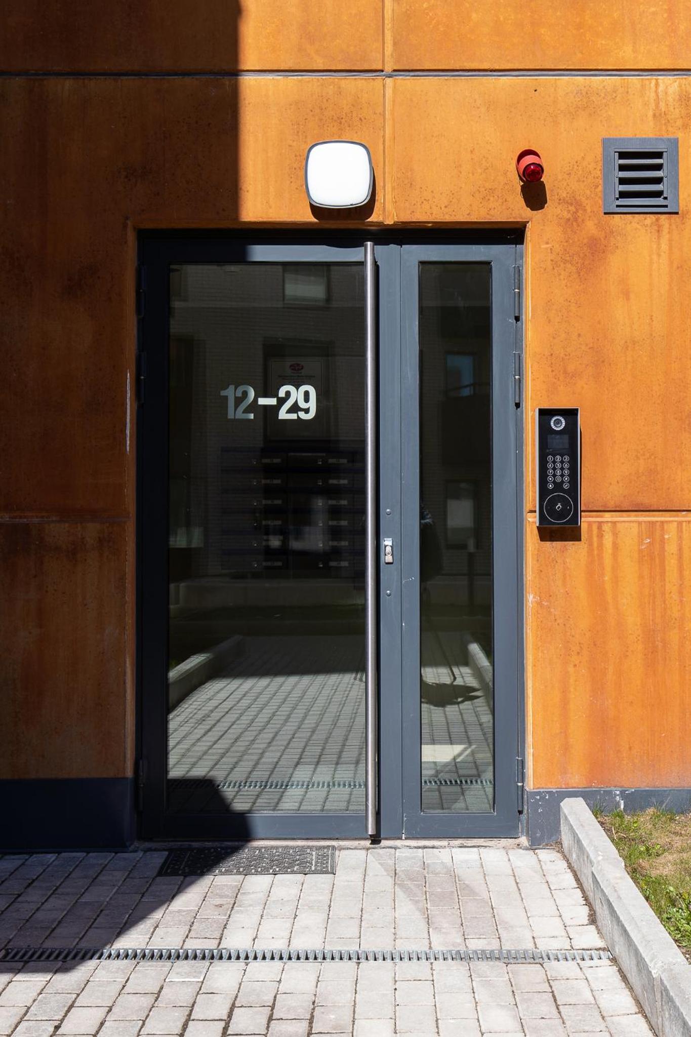 Tallinn City center apartment FREE PARKING view 2