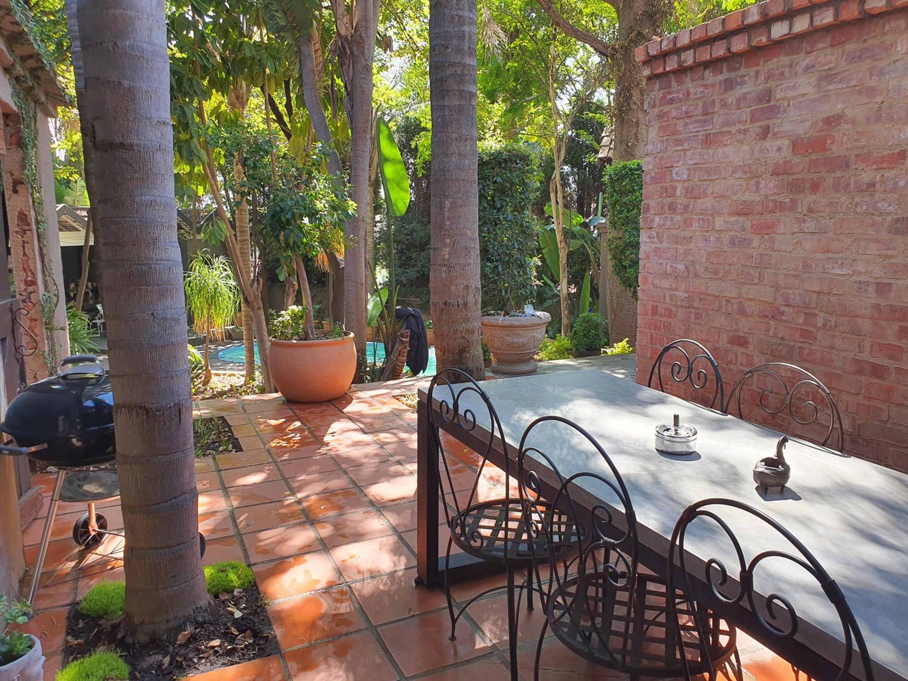 Waterhouse Guest Lodge - Indus Street