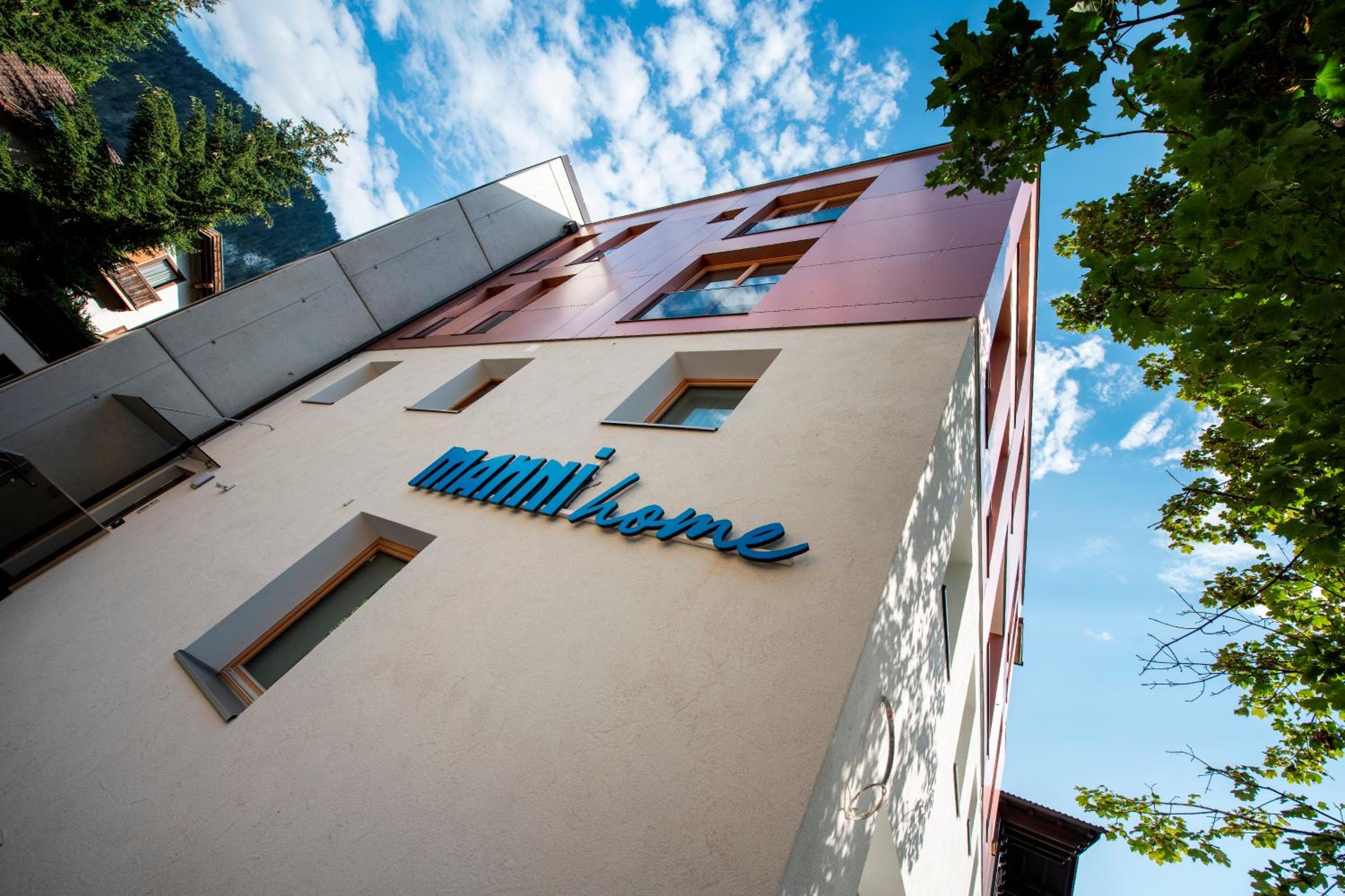 MANNI home - rooms & apartments