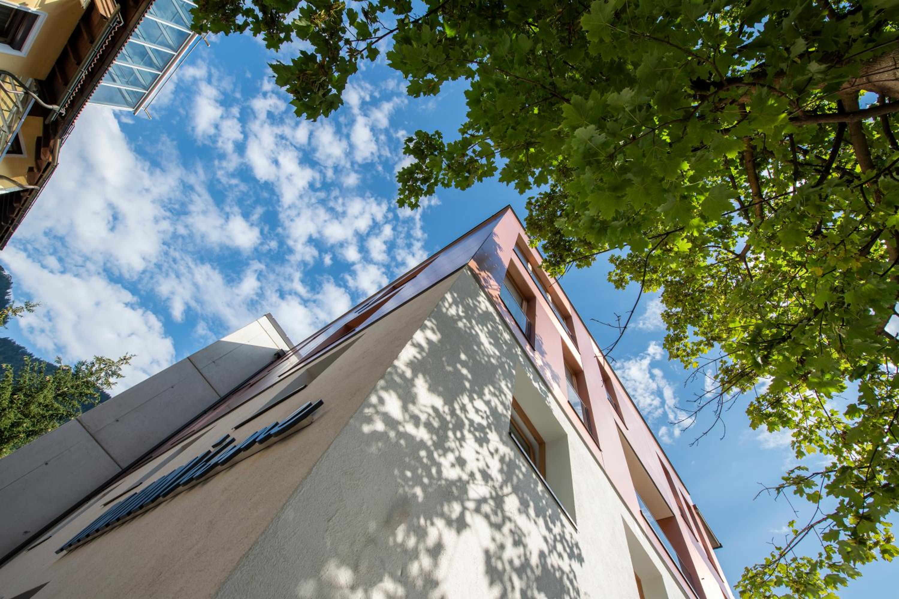 MANNI home - rooms & apartments