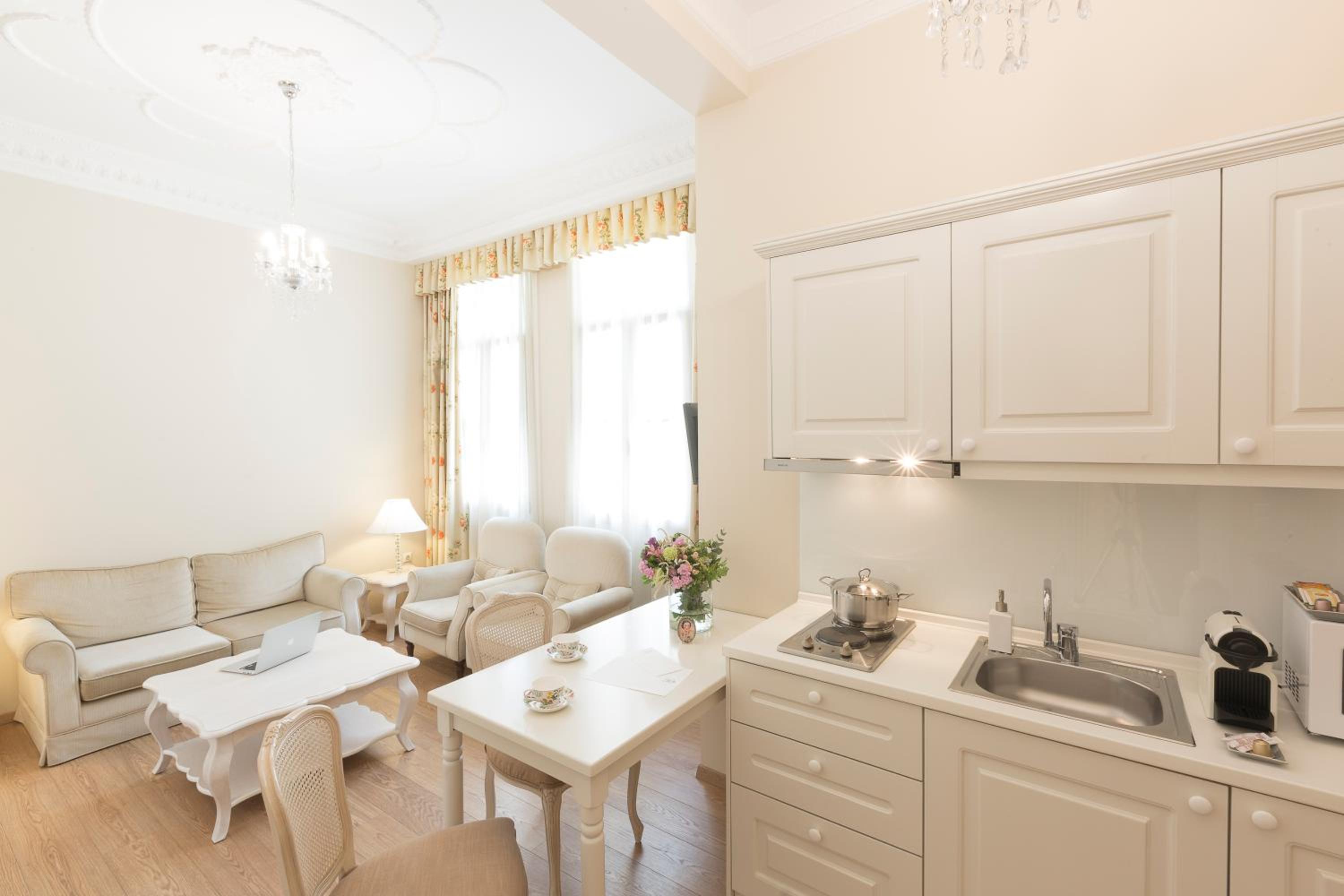Gatto Perso Luxury Studios And Apartments