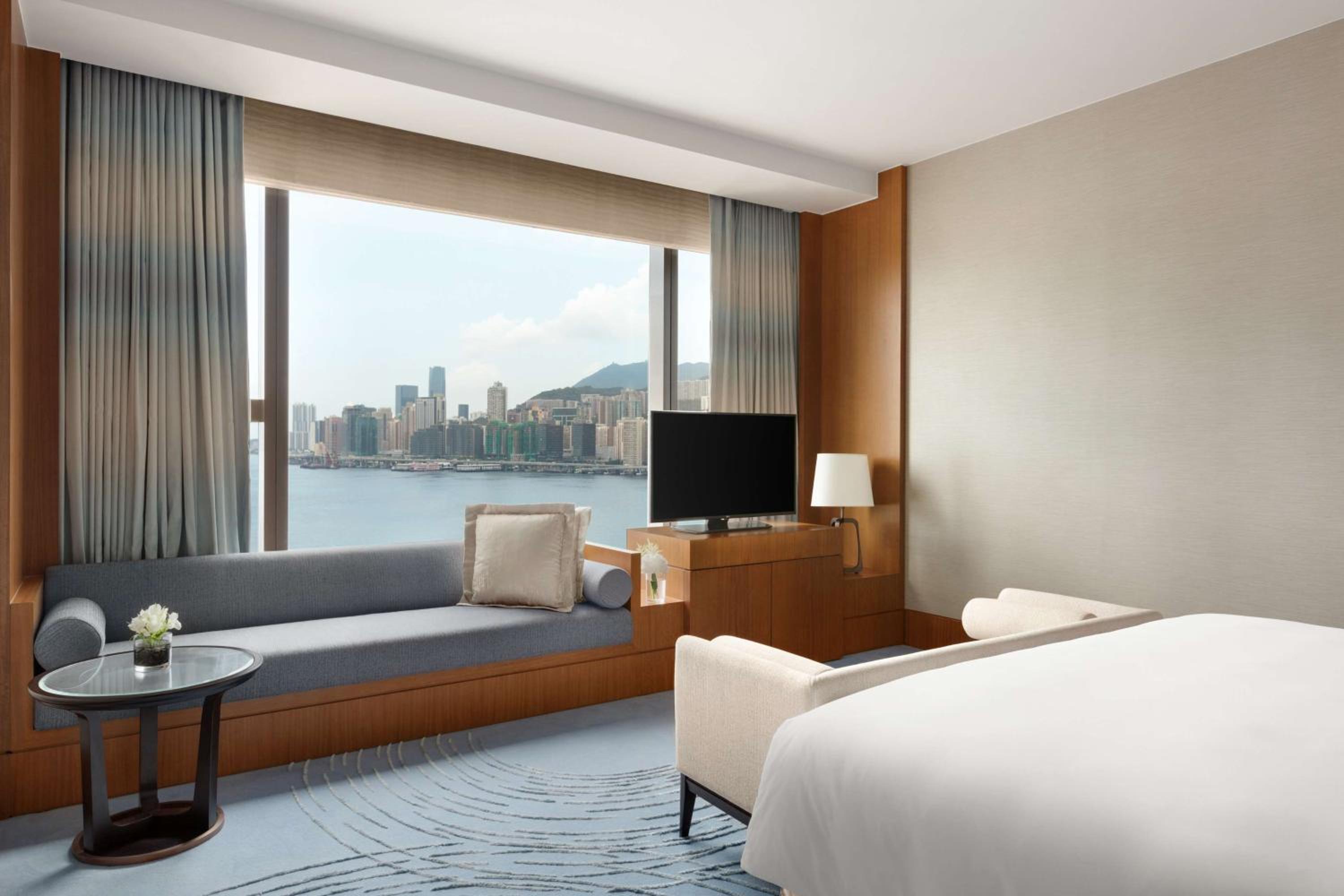 Kerry Hotel Hong Kong by Shangri-la