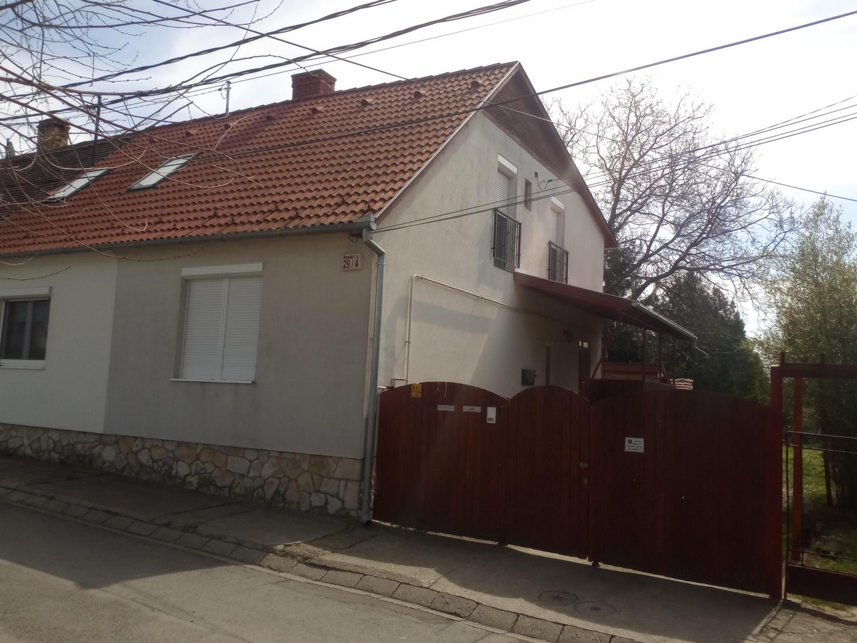 Budai Vám Apartmanház view 3