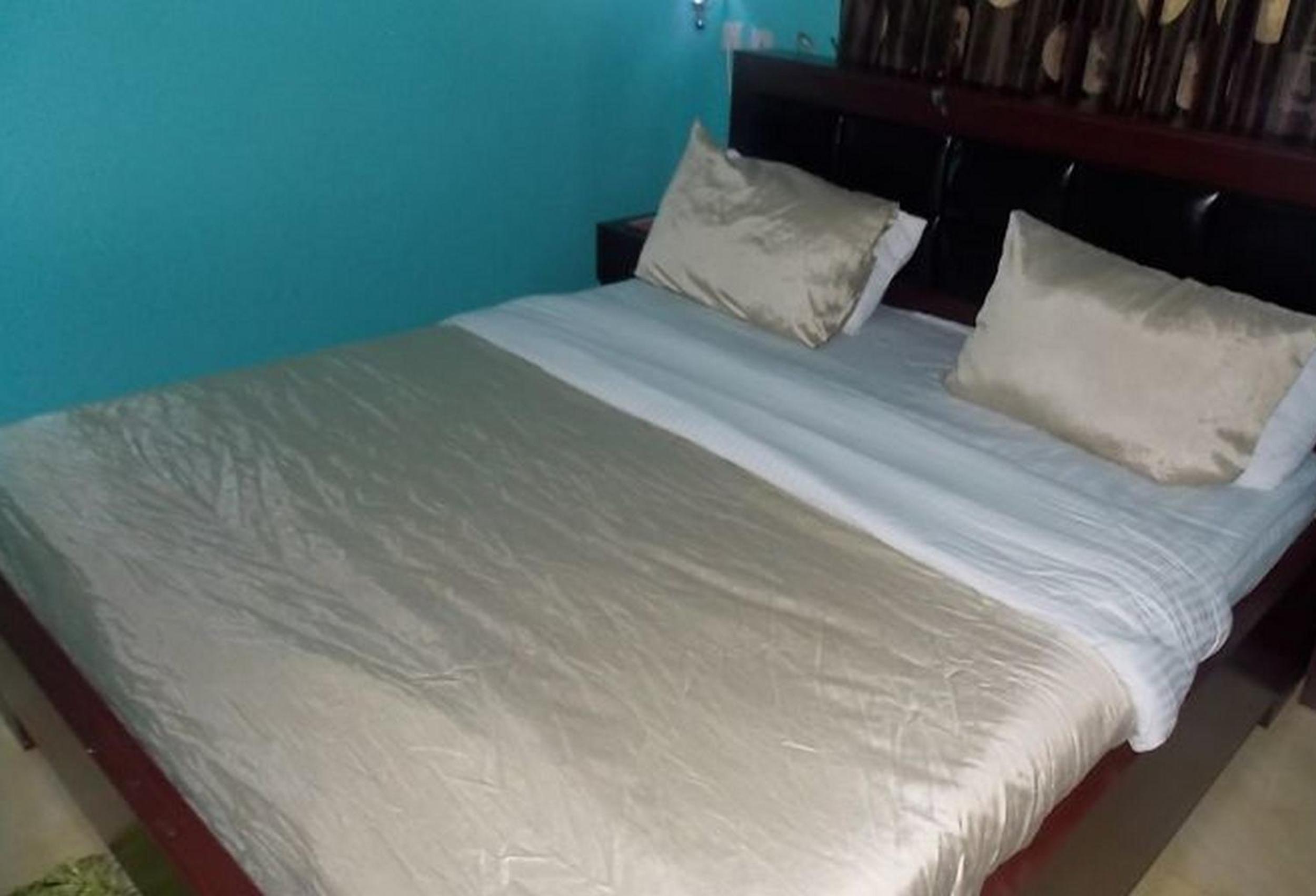 Dublina Hotels - Guest Room view 2