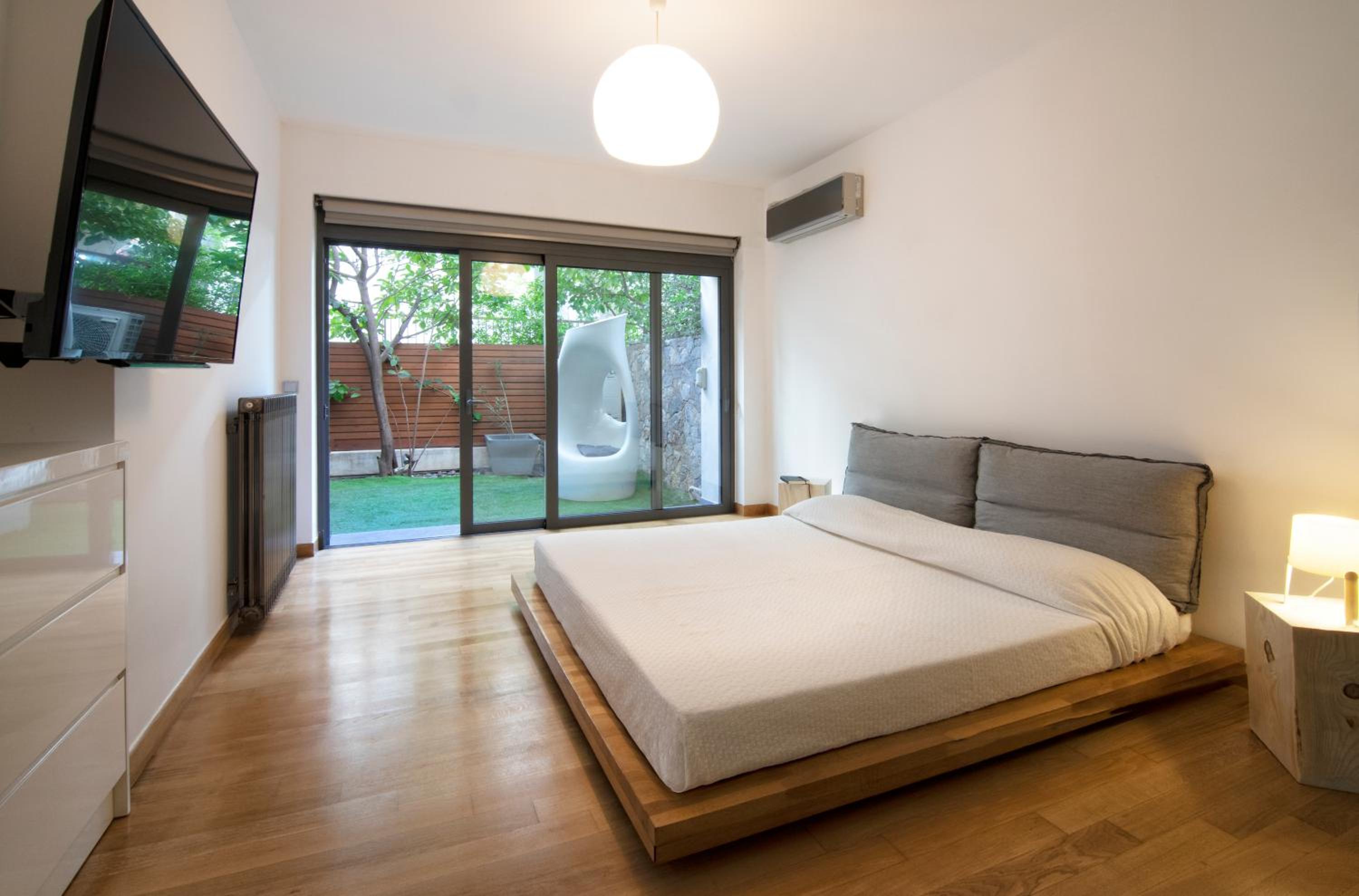 Elegant and Private Living by Neuvel