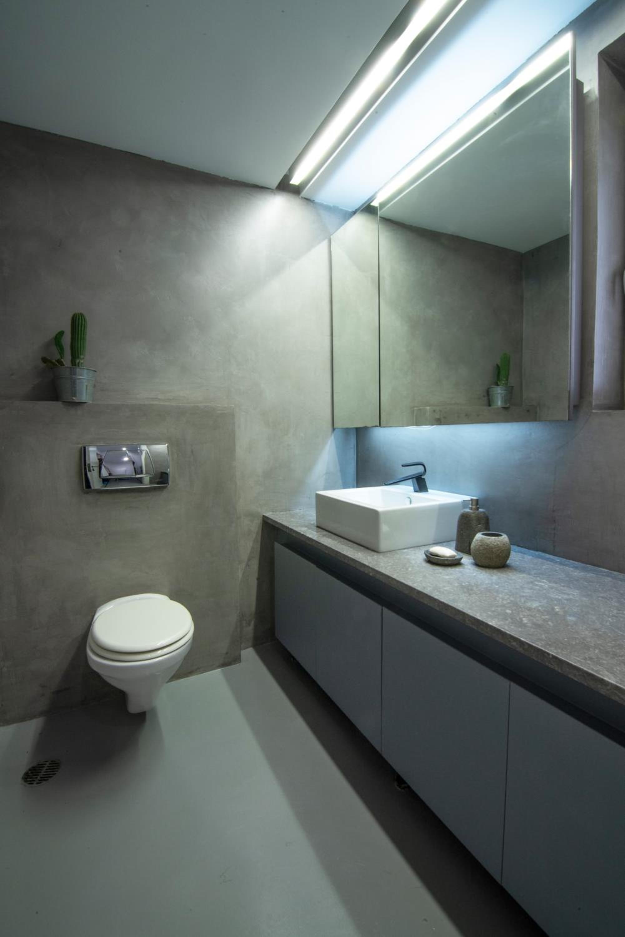 Elegant and Private Living by Neuvel