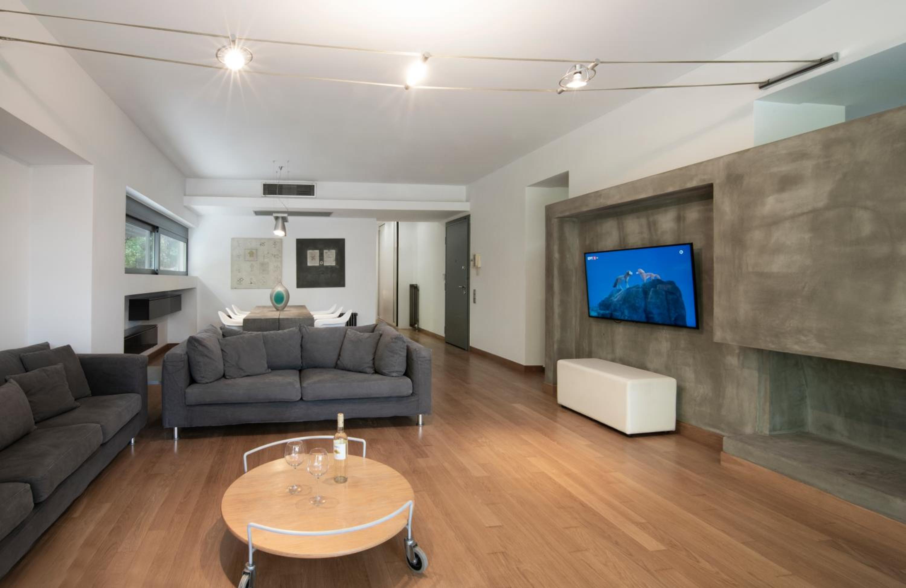 Elegant and Private Living by Neuvel