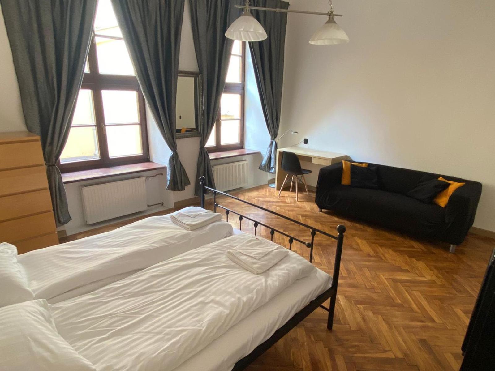 Main Square 18 King Apartament view 3