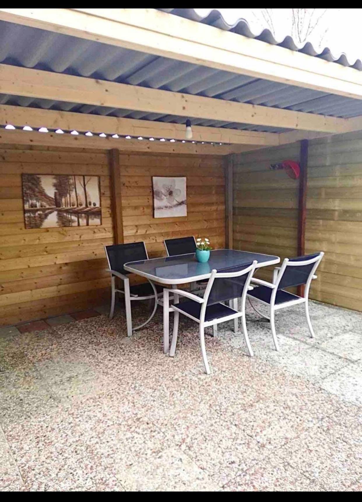 Cozy chalet in Opmeer near Amsterdam and Beach view 4