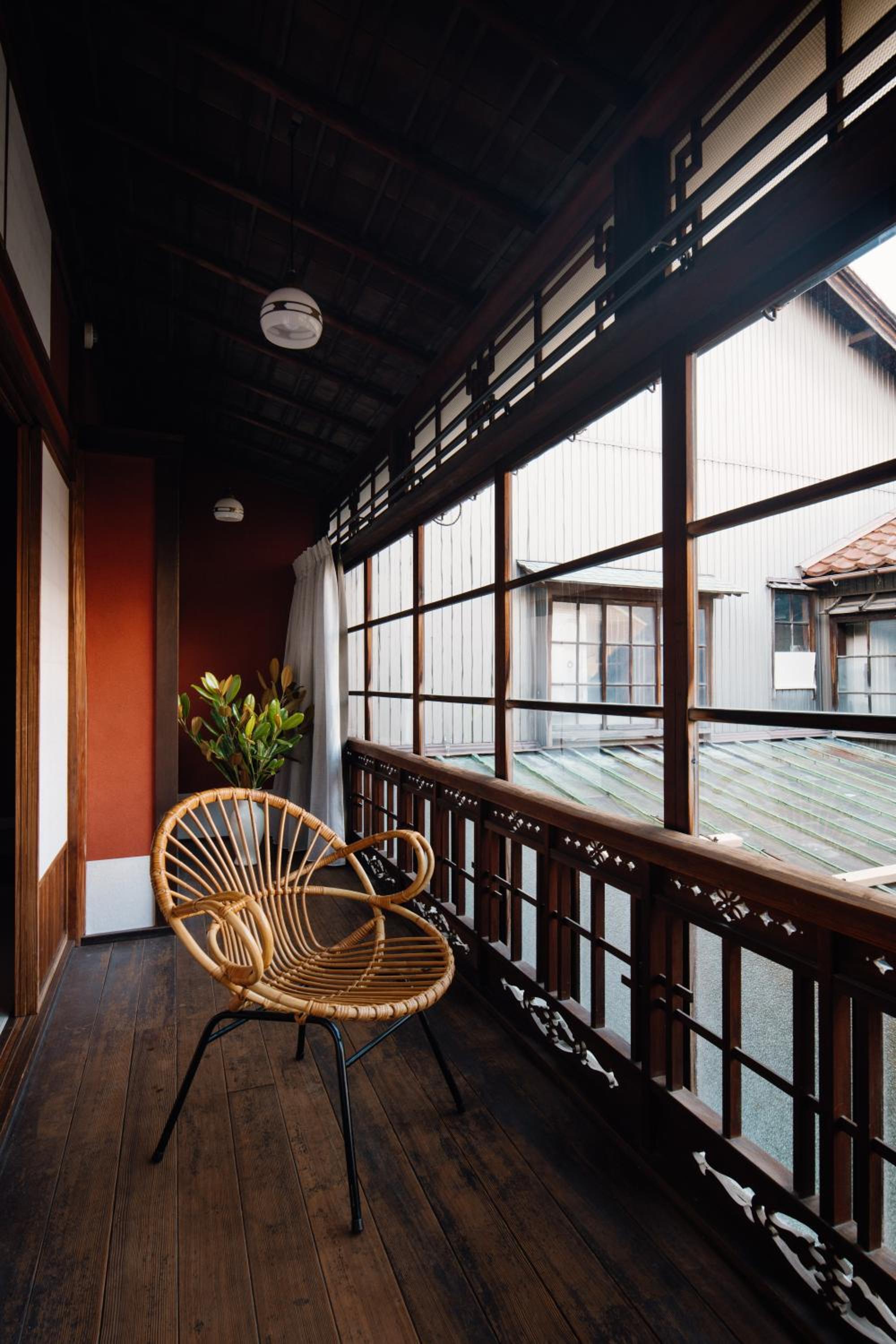 balcony