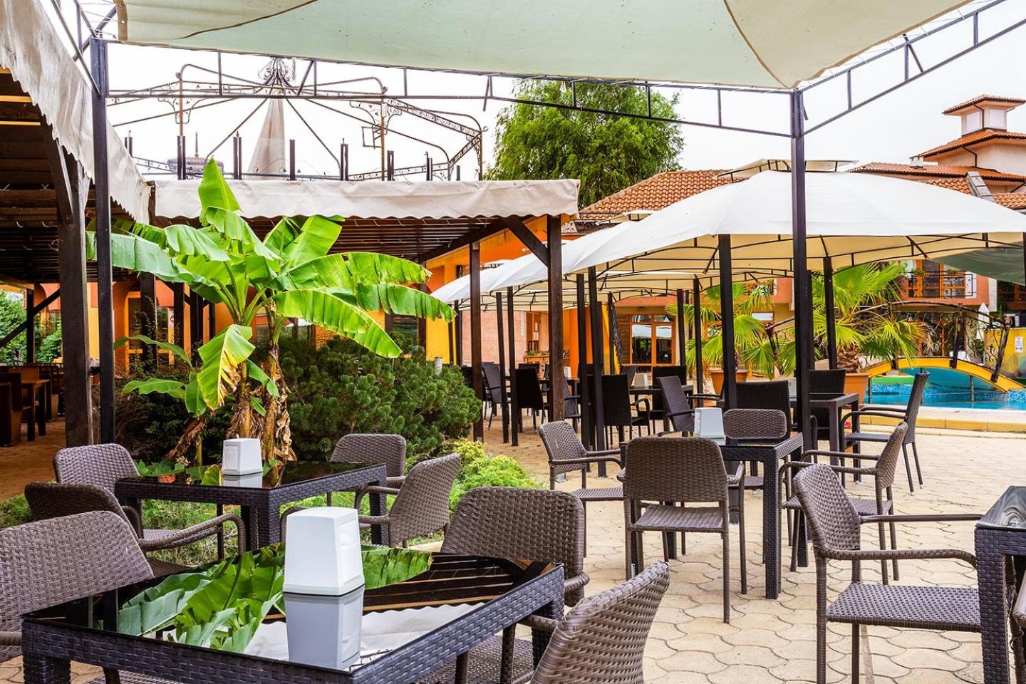 restaurant